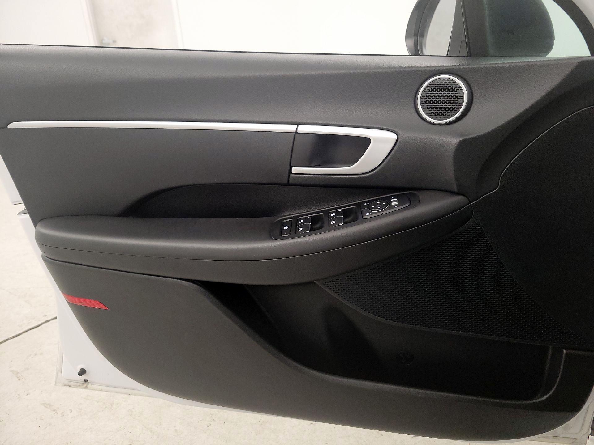 Thumbnail: 2023 Hyundai Sonata - 12