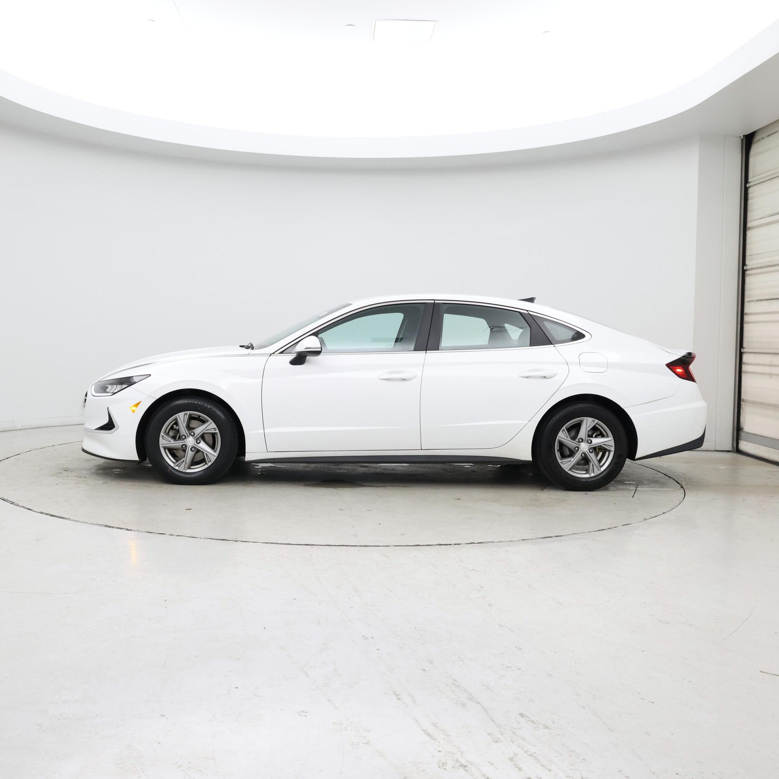 Thumbnail: 2023 Hyundai Sonata - 3