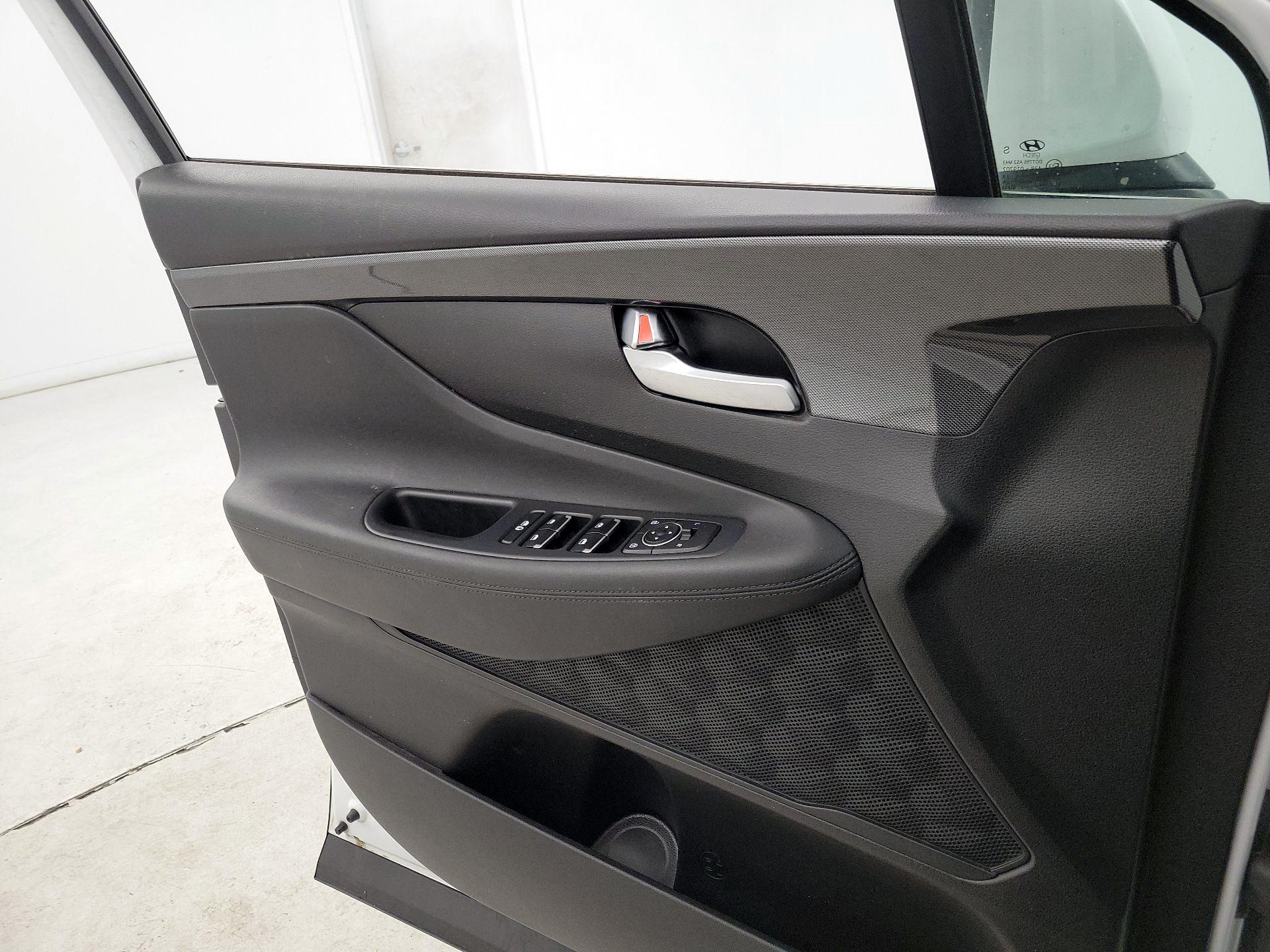 Thumbnail: 2023 Hyundai Santa Fe - 12