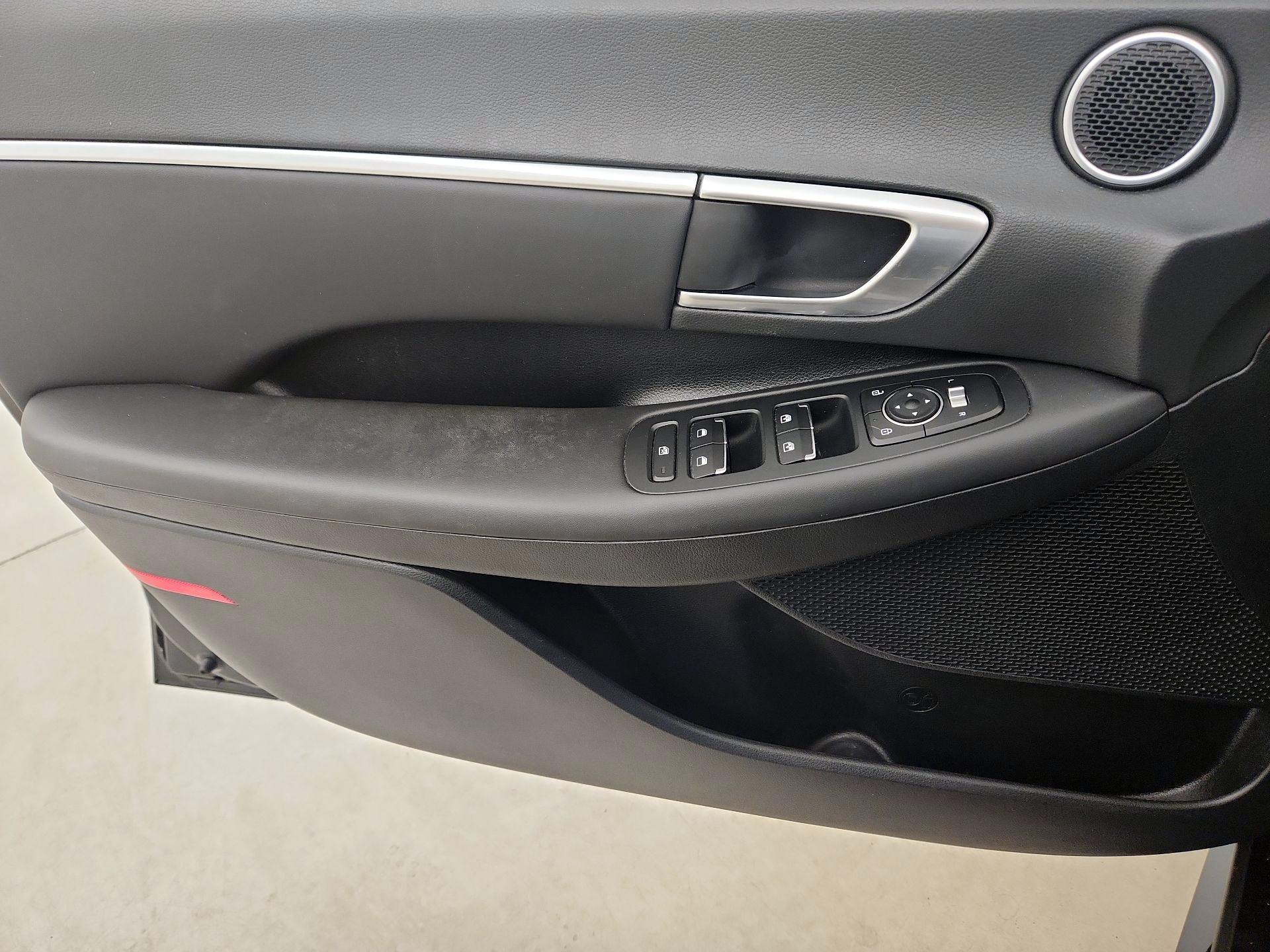 Thumbnail: 2022 Hyundai Sonata - 12