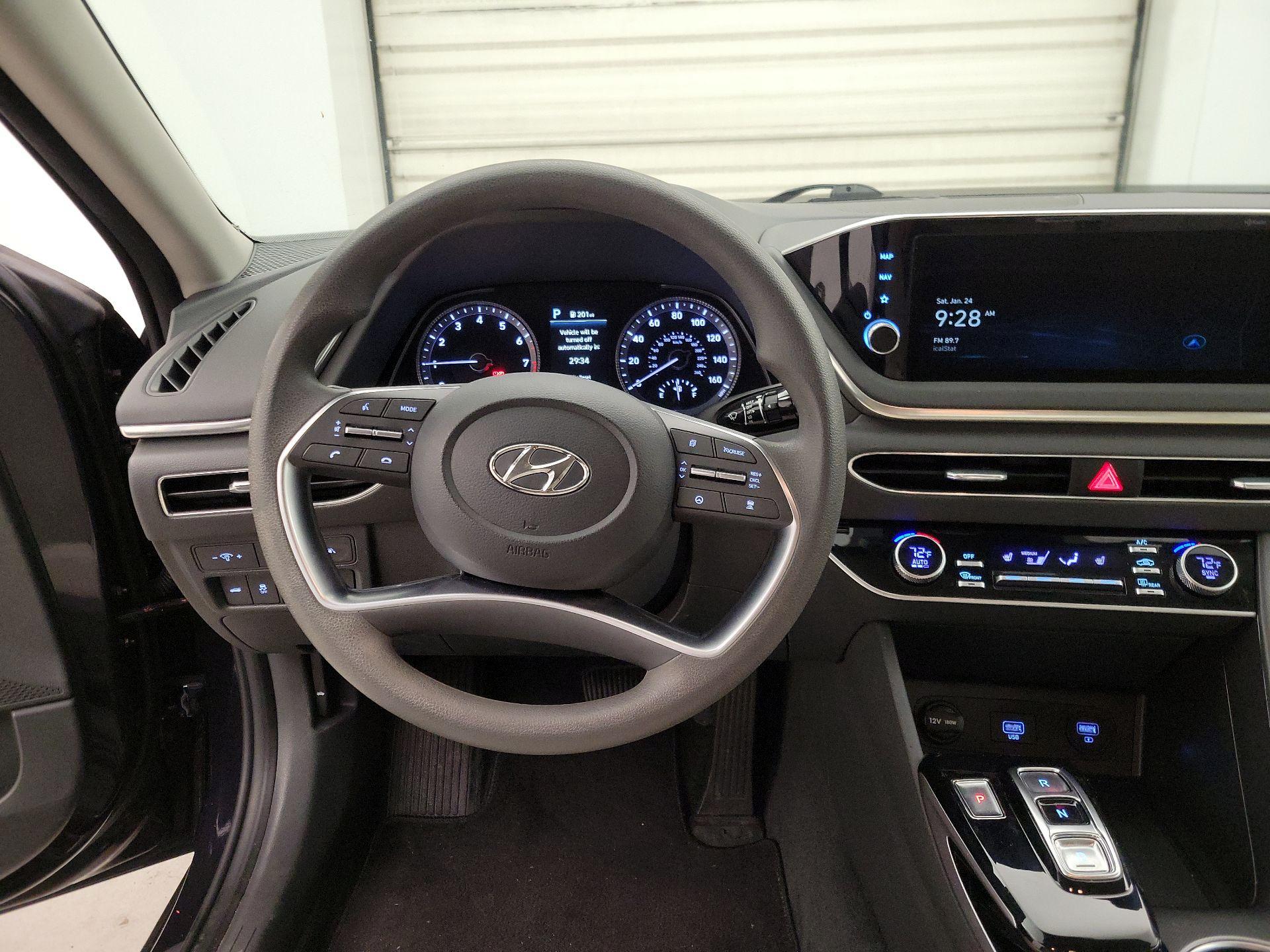 Thumbnail: 2023 Hyundai Sonata - 10