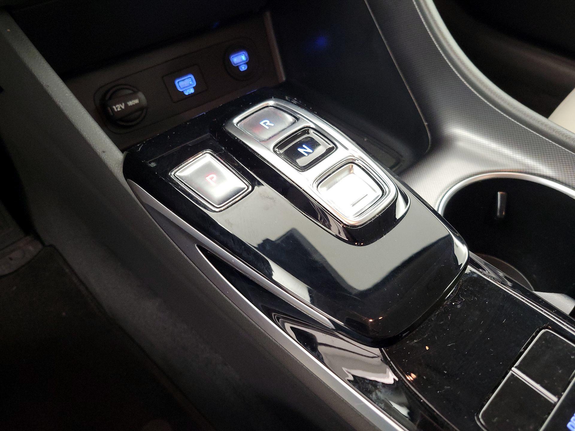 Thumbnail: 2023 Hyundai Sonata - 17