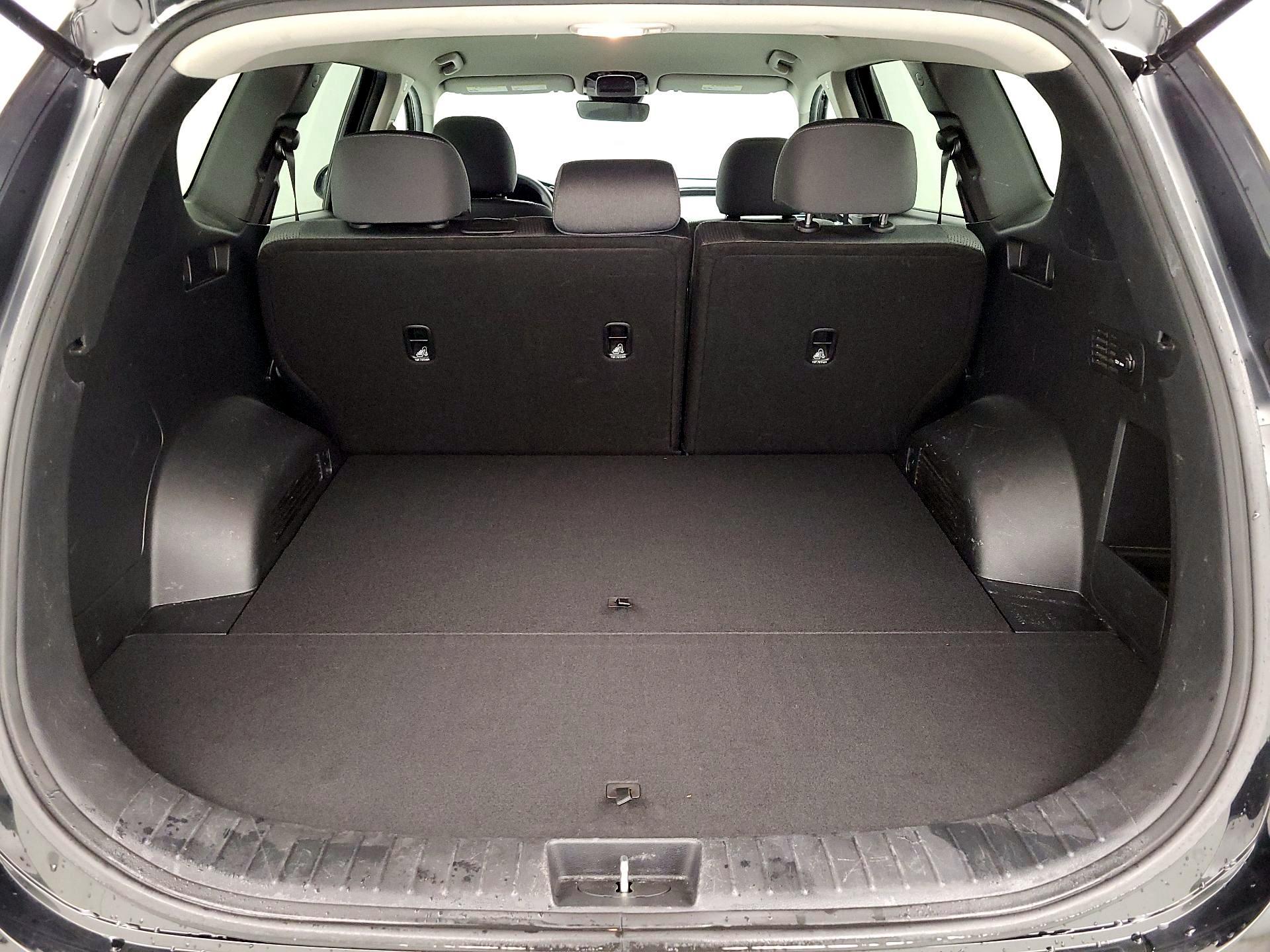 Thumbnail: 2023 Hyundai Santa Fe - 20