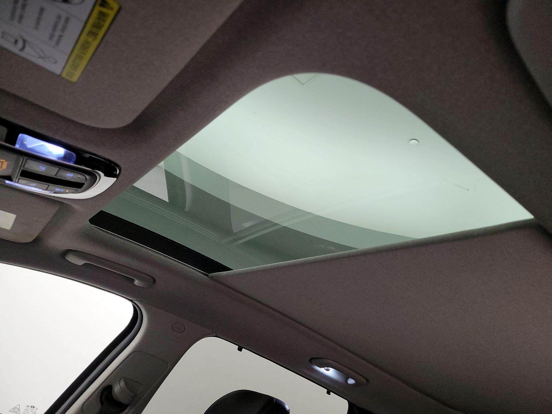 Thumbnail: 2023 Hyundai Santa Fe - 19