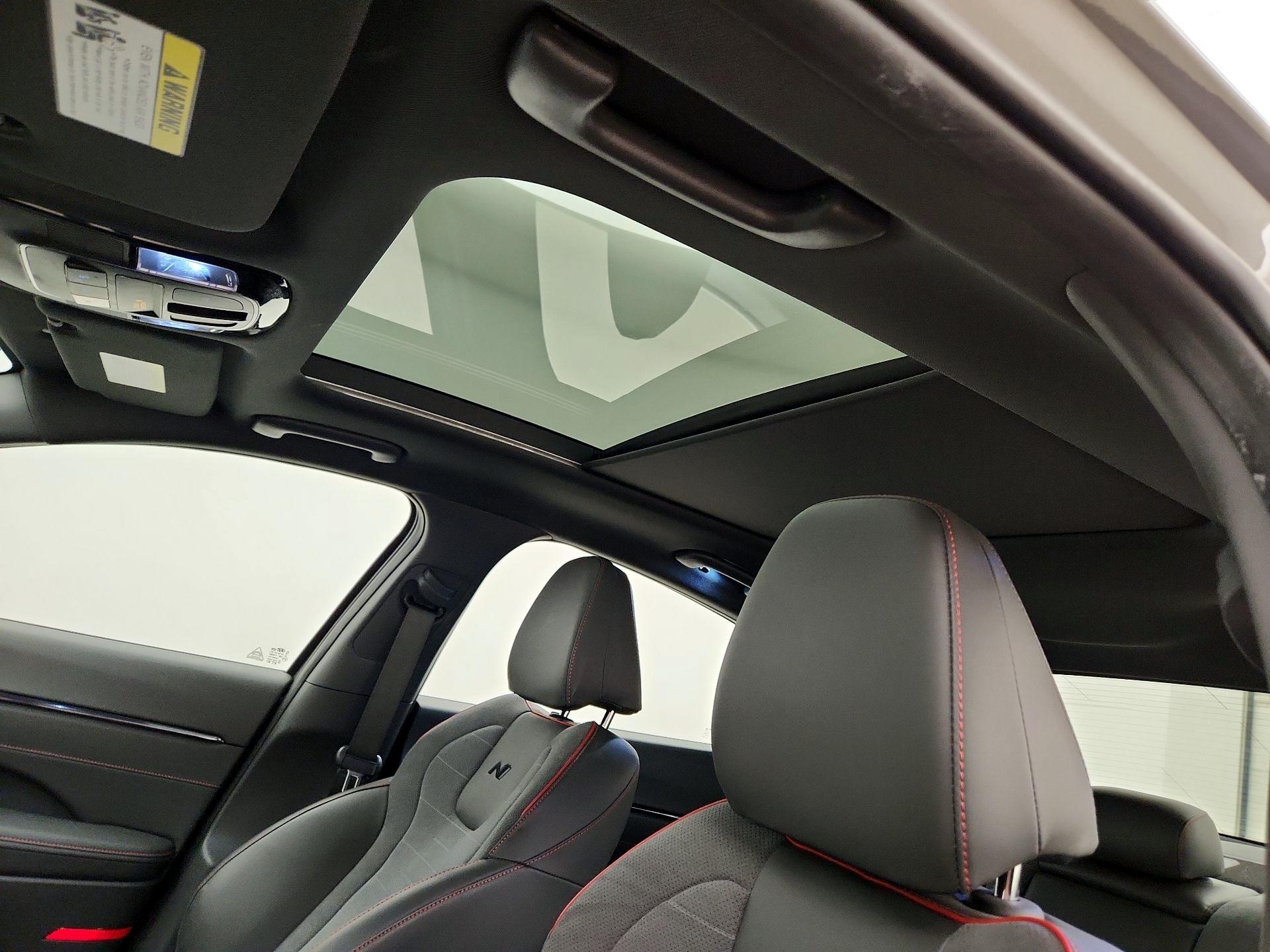 Thumbnail: 2023 Hyundai Sonata - 18