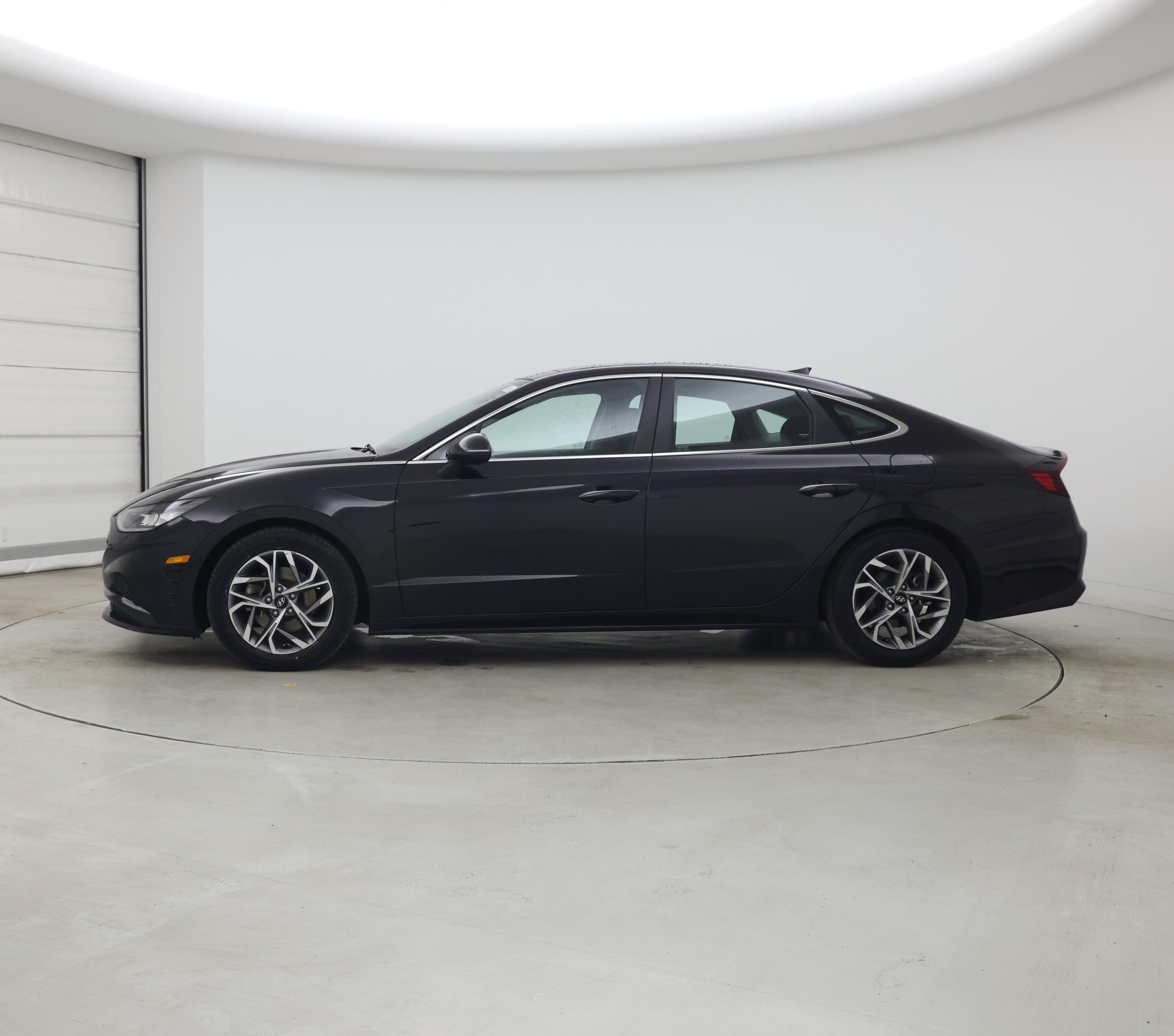 Thumbnail: 2023 Hyundai Sonata - 3