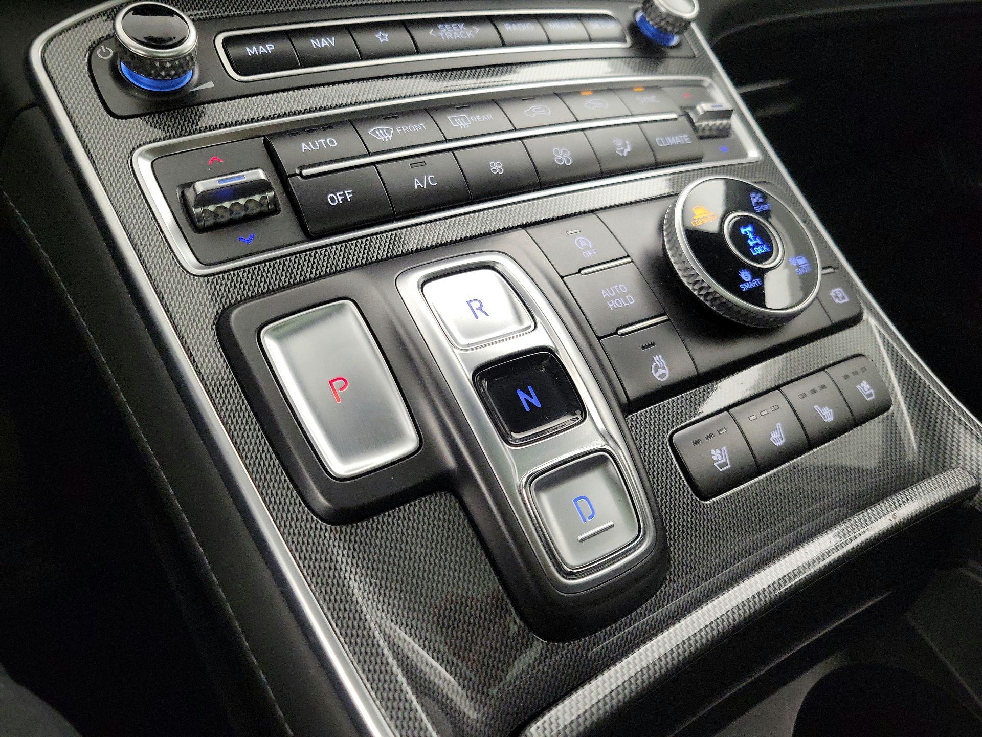 Thumbnail: 2023 Hyundai Santa Fe - 17