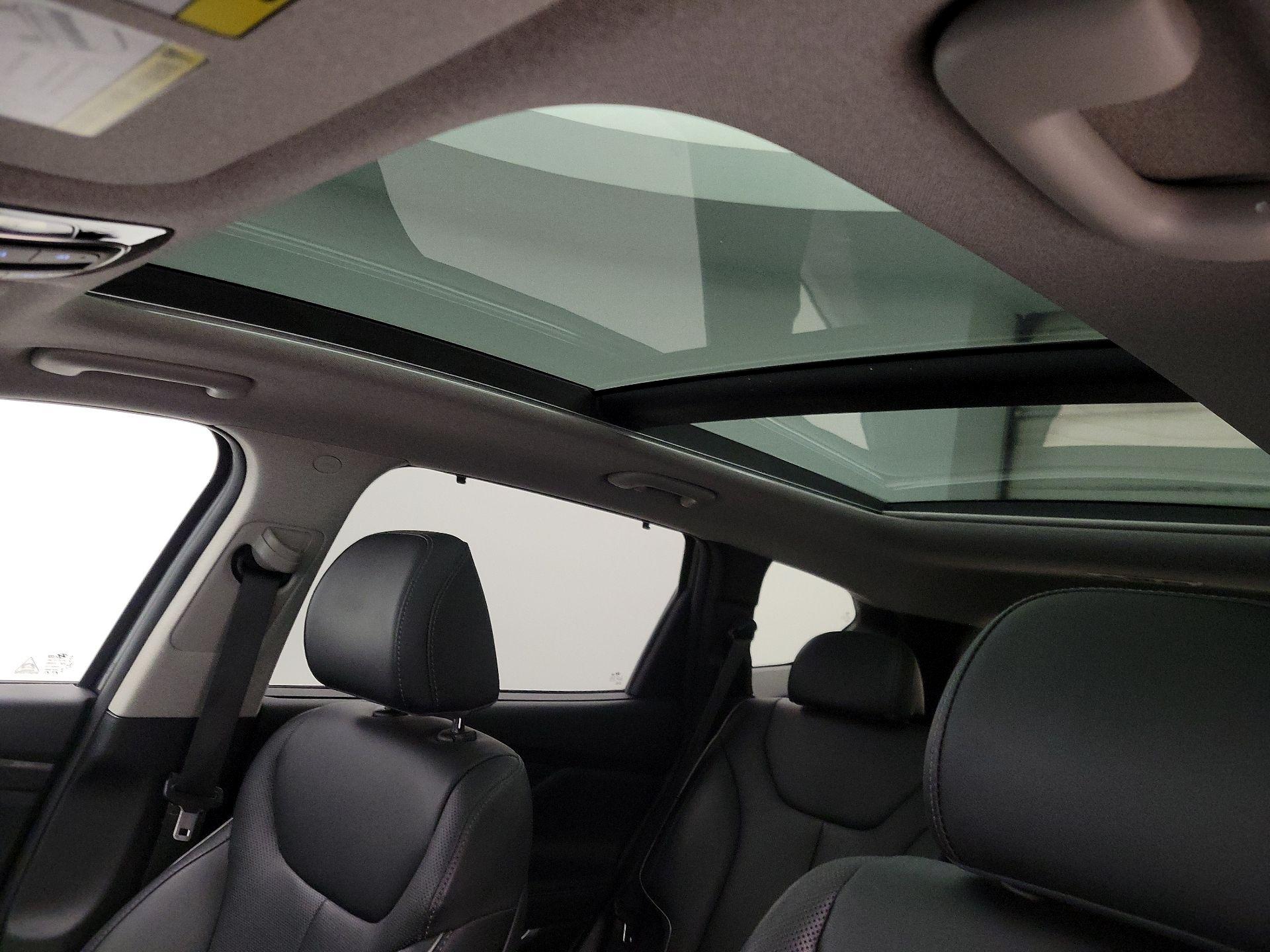 Thumbnail: 2023 Hyundai Santa Fe - 19