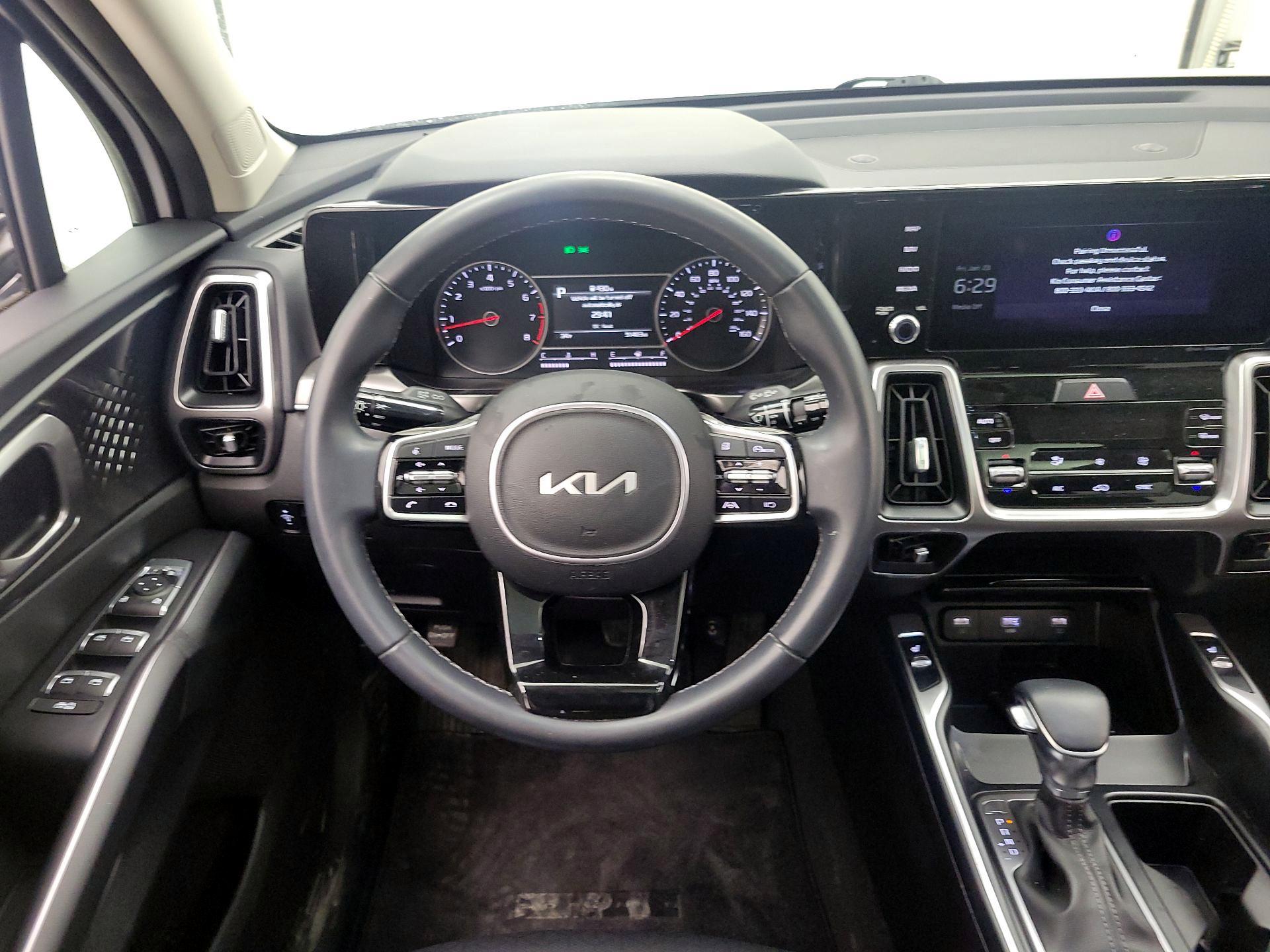 Thumbnail: 2022 Kia Sorento - 10