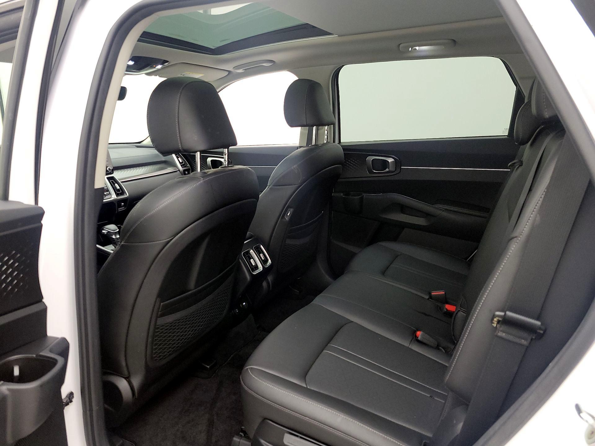 Thumbnail: 2022 Kia Sorento - 20