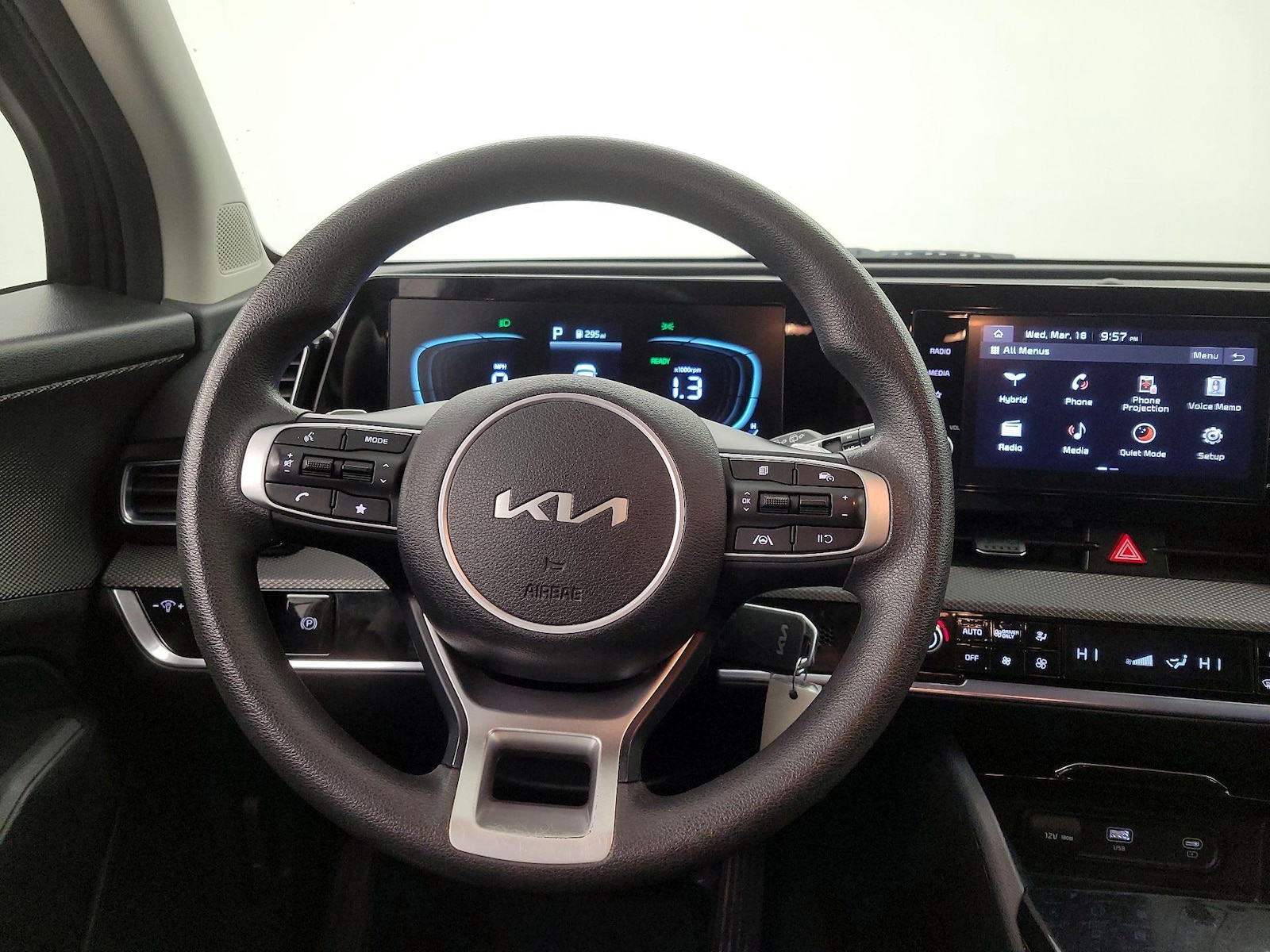 2023 Kia Sportage LX Hybrid - Photo 11