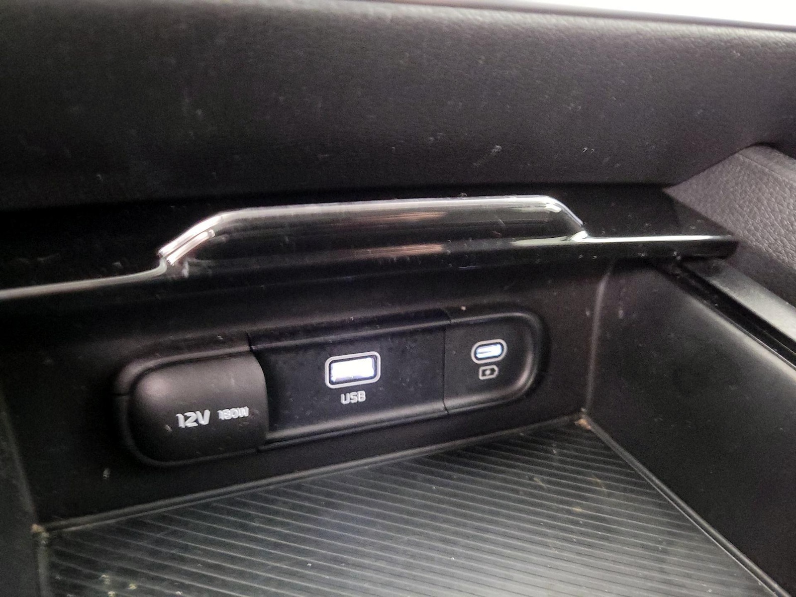2023 Kia Sportage LX Hybrid - Photo 19