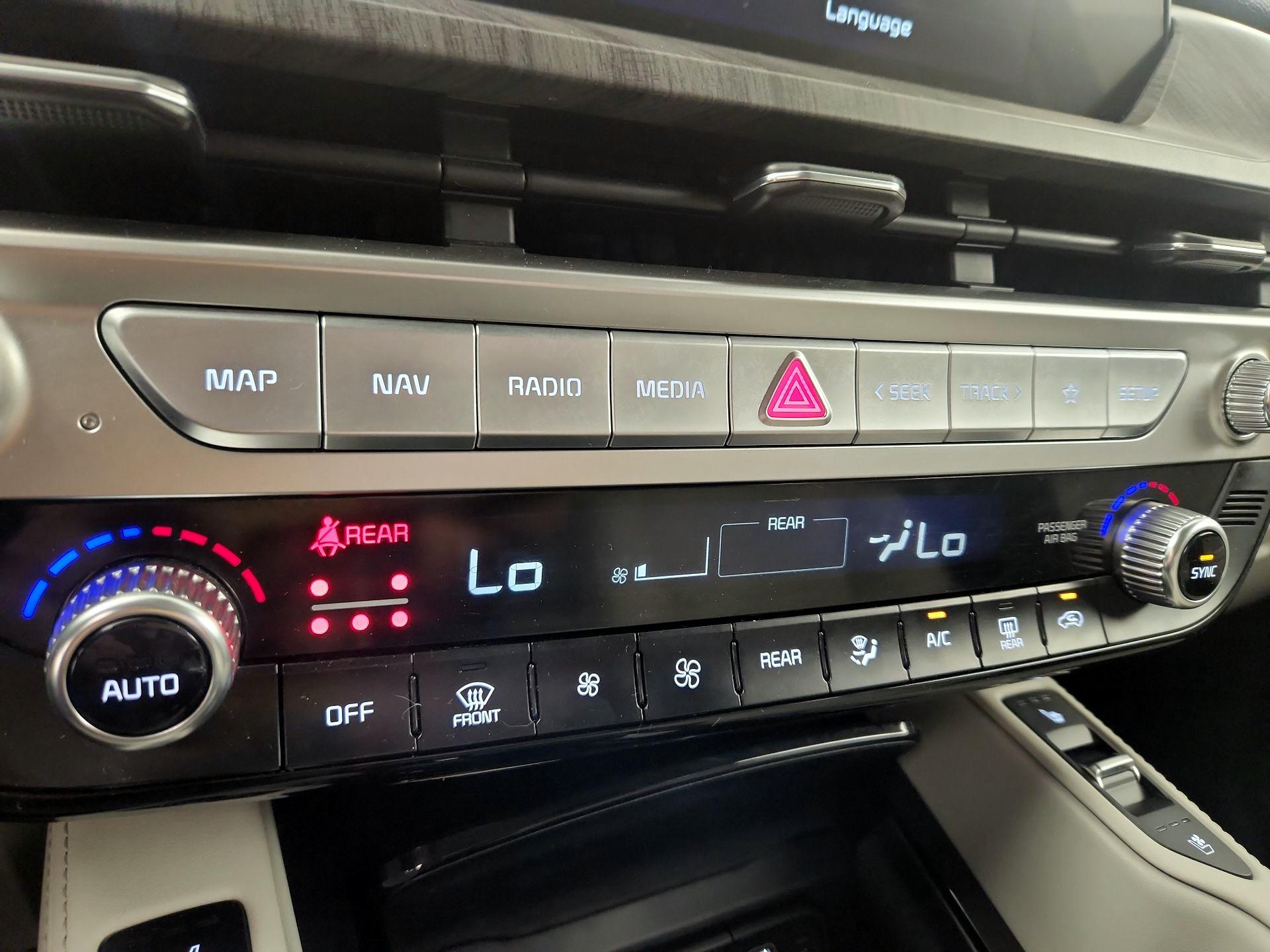 Thumbnail: 2023 Kia Telluride - 15