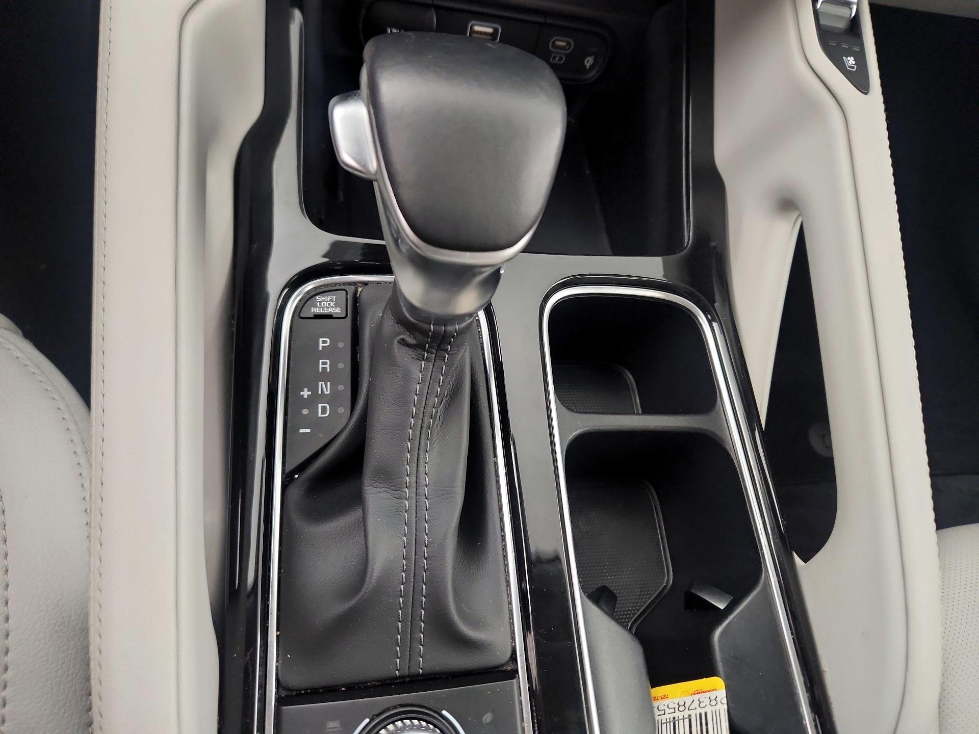 Thumbnail: 2023 Kia Telluride - 16