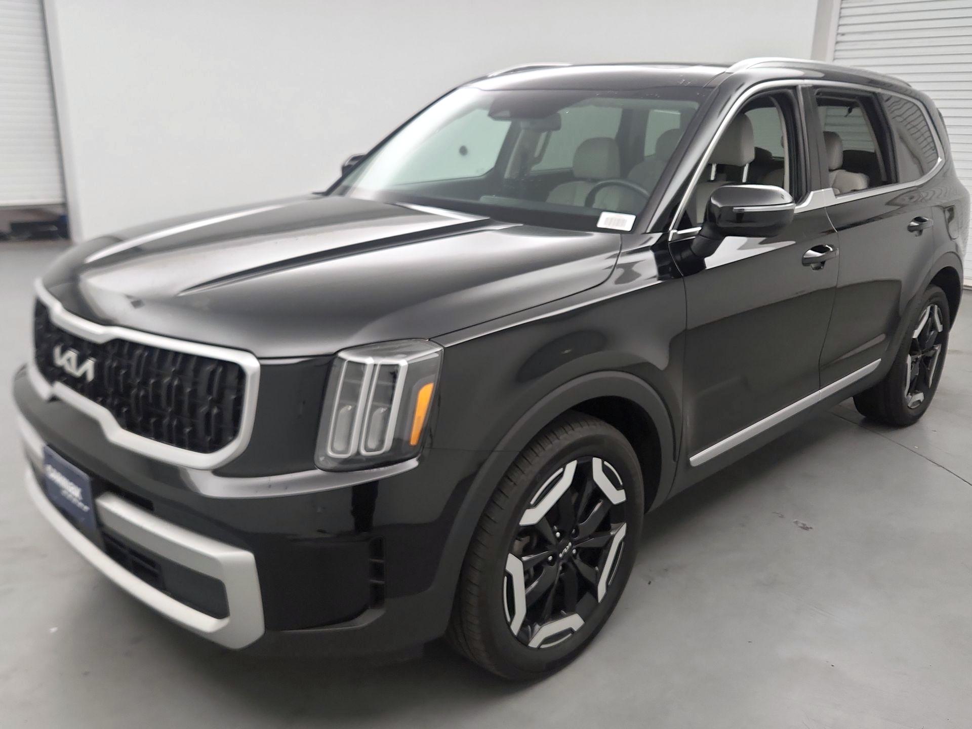 Thumbnail: 2023 Kia Telluride - 3