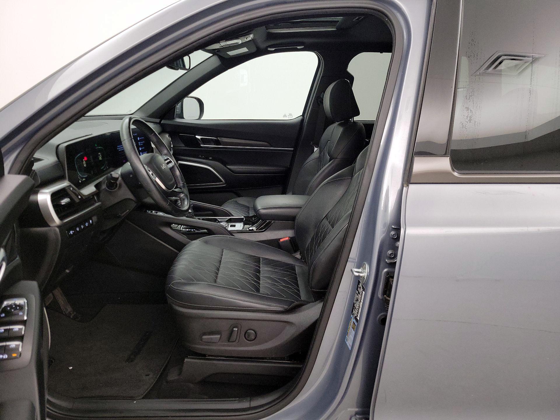 Thumbnail: 2023 Kia Telluride - 11