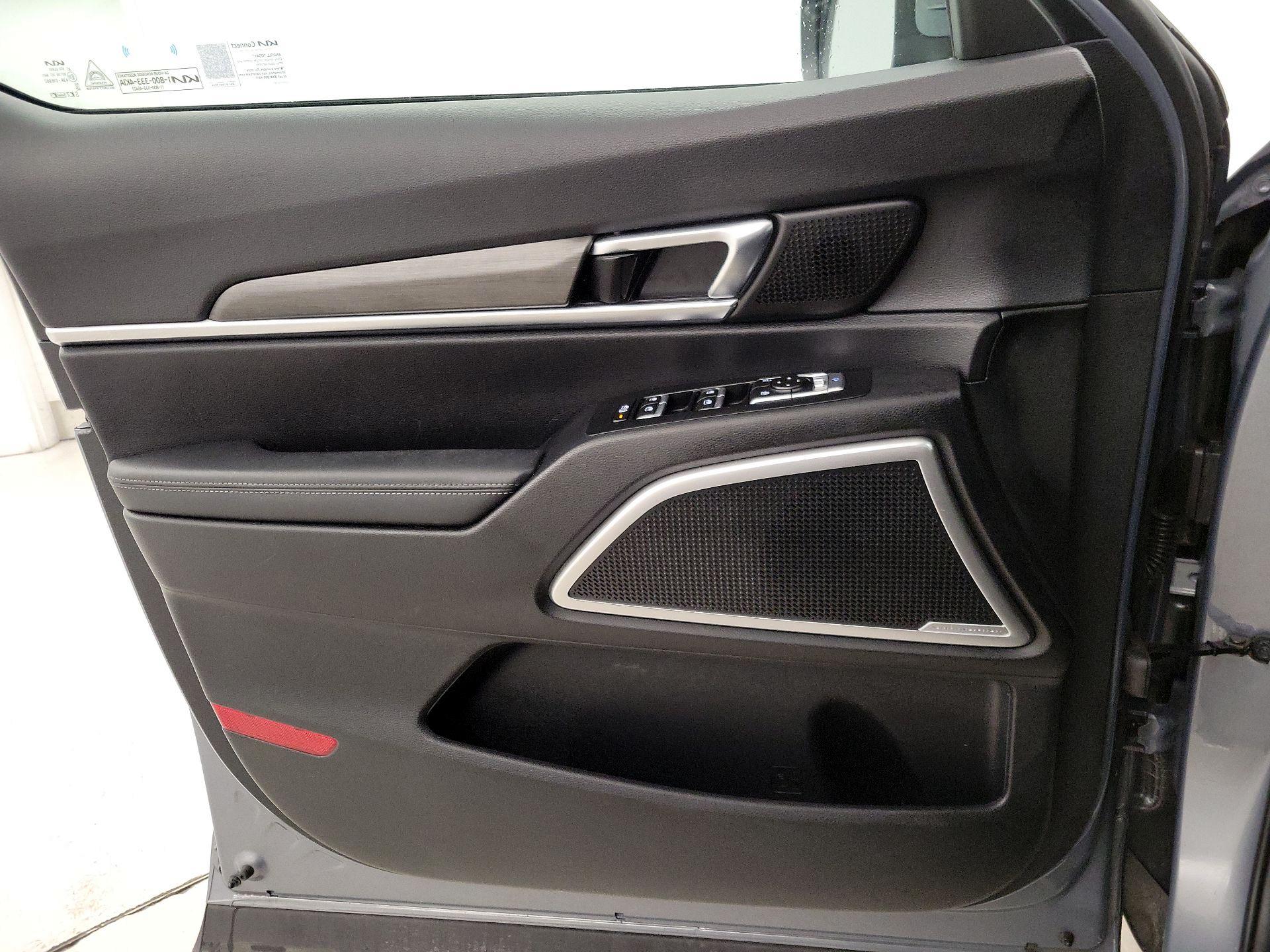 Thumbnail: 2023 Kia Telluride - 12