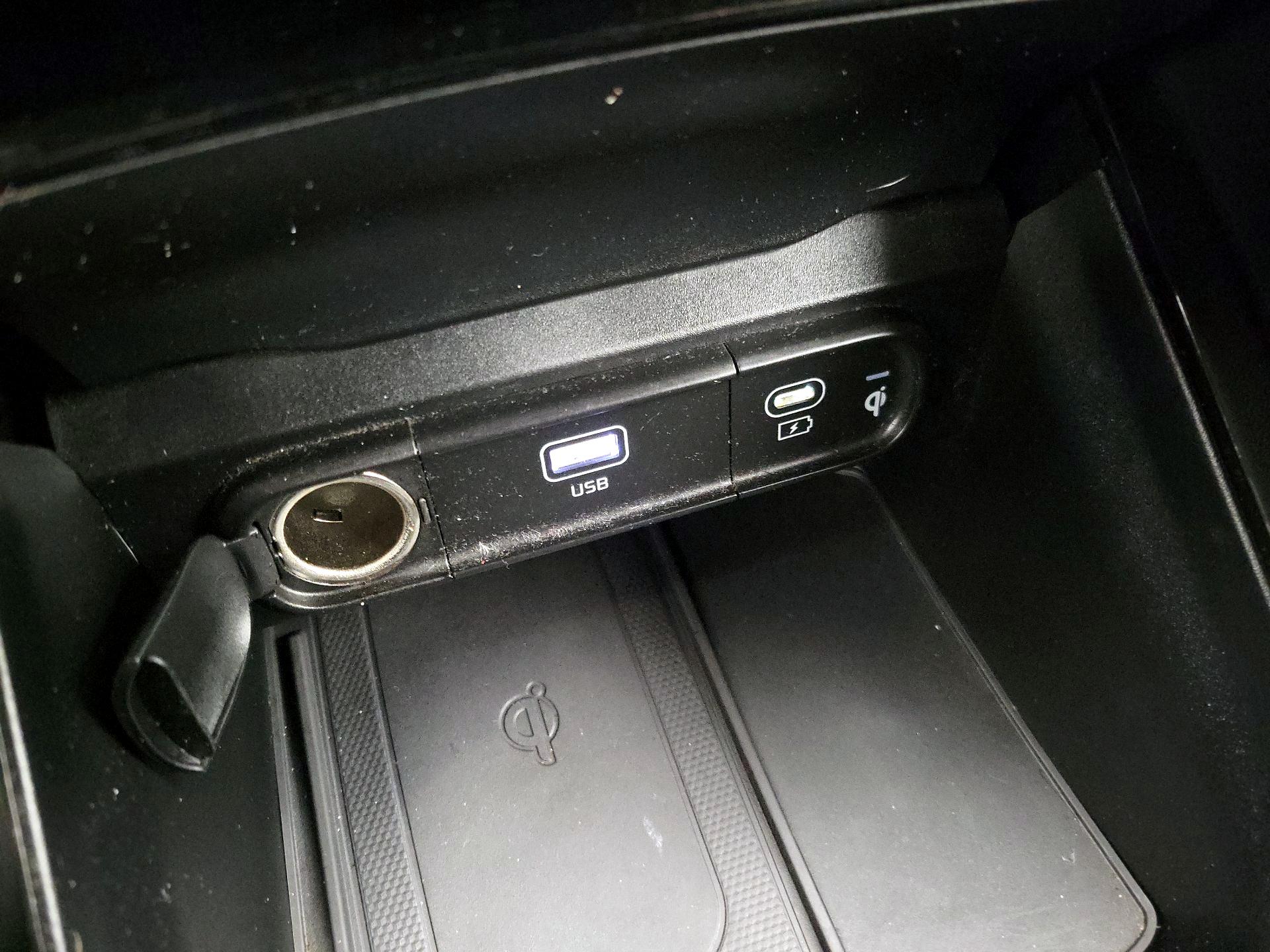 Thumbnail: 2023 Kia Telluride - 18