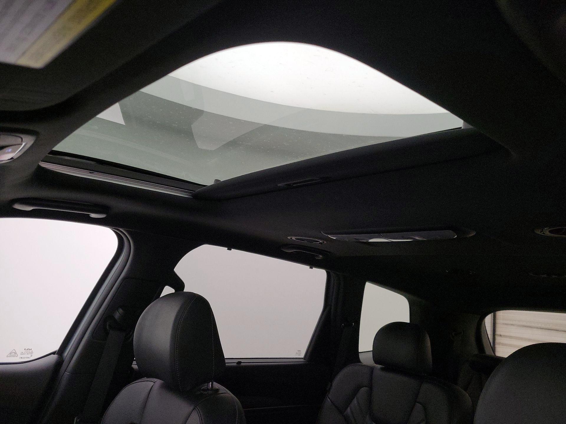 Thumbnail: 2023 Kia Telluride - 19