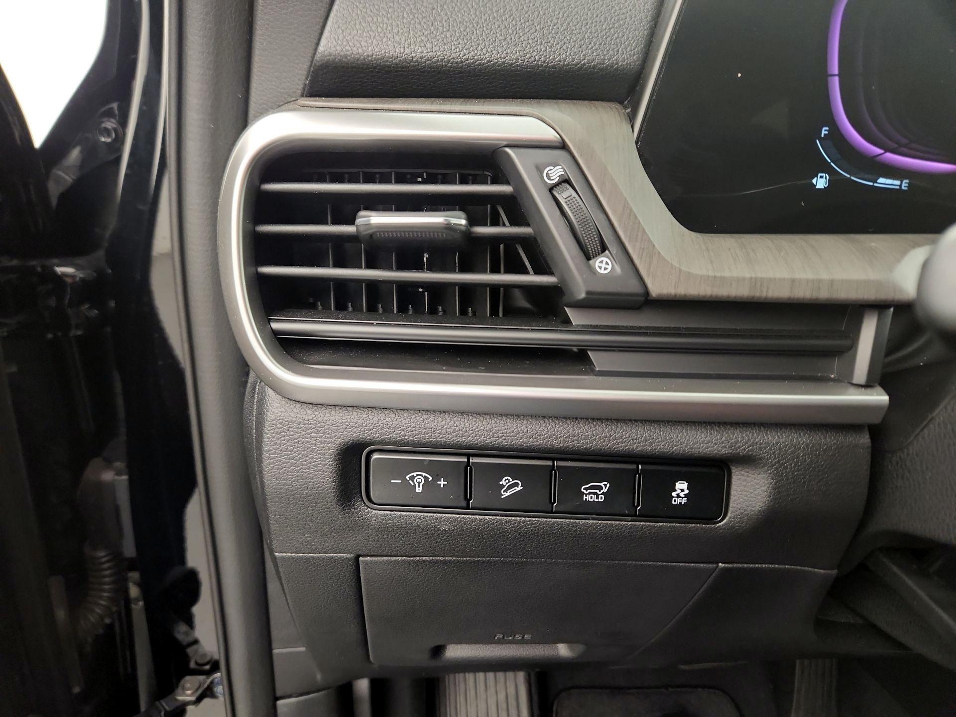 Thumbnail: 2023 Kia Telluride - 11