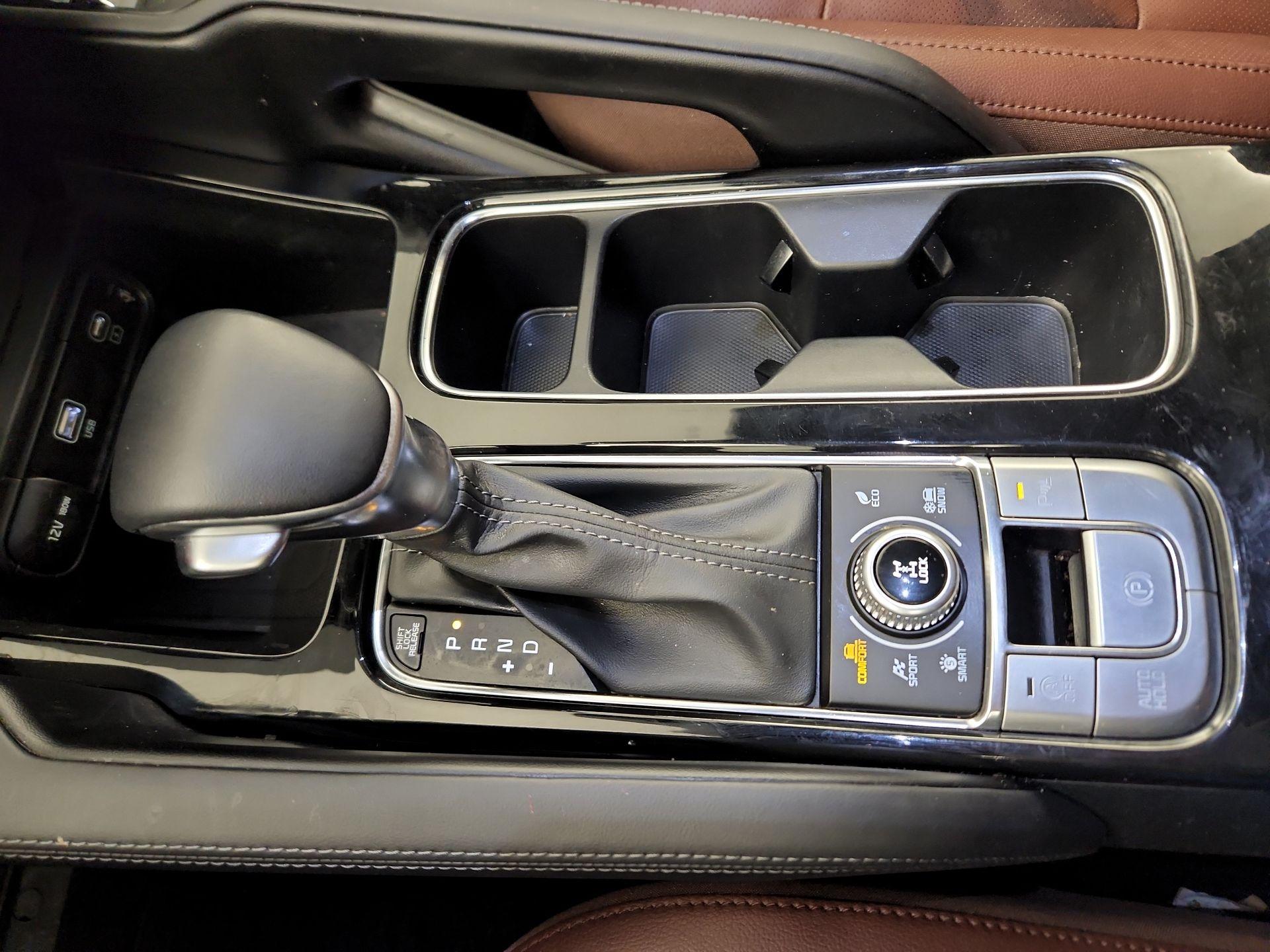 Thumbnail: 2023 Kia Telluride - 16