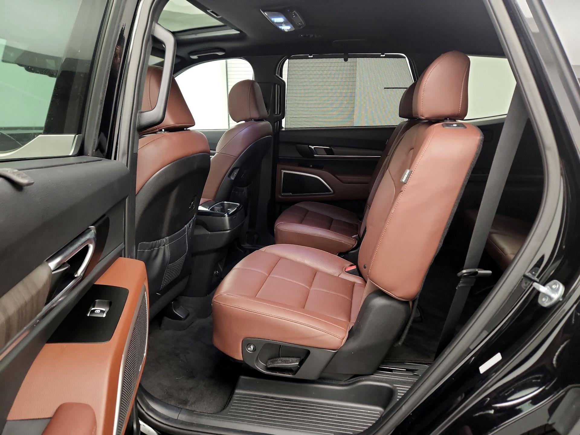 Thumbnail: 2023 Kia Telluride - 19