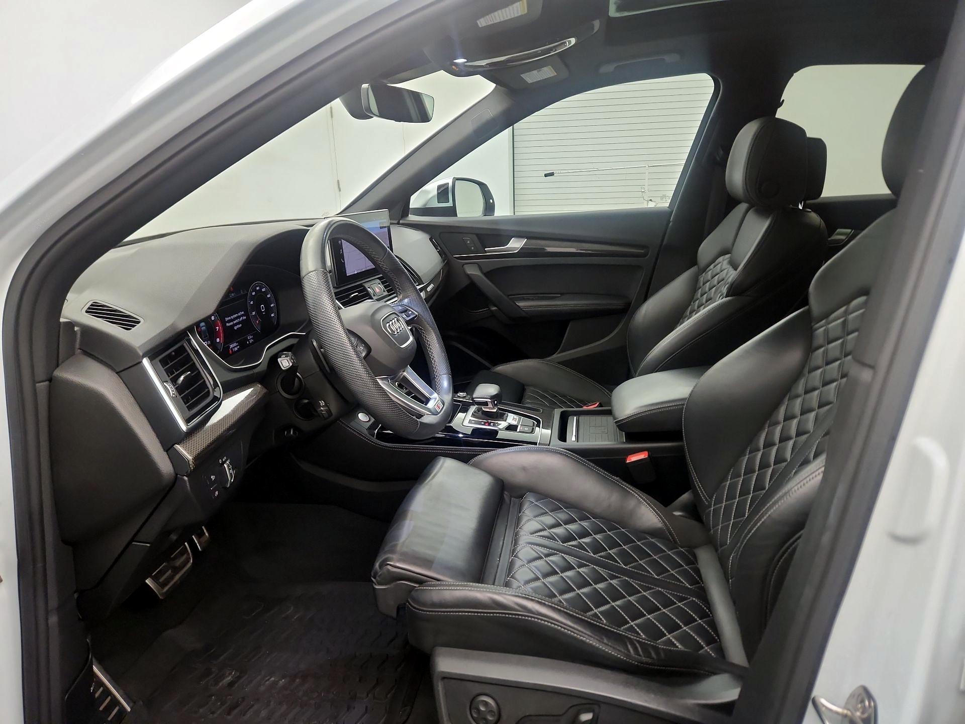 Thumbnail: 2021 Audi SQ5 - 11