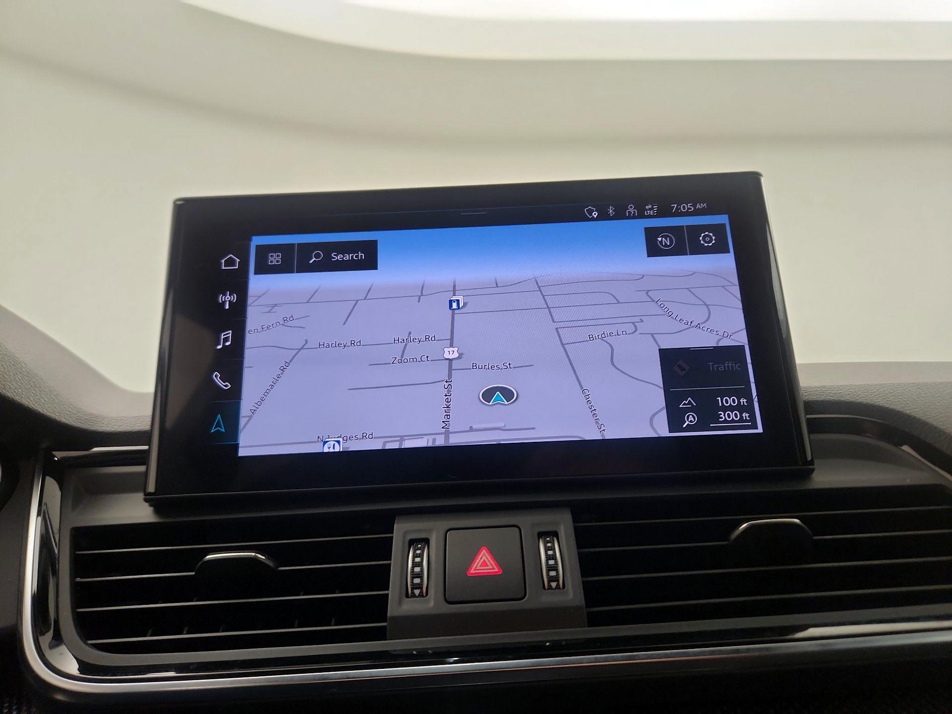 Thumbnail: 2021 Audi SQ5 - 14