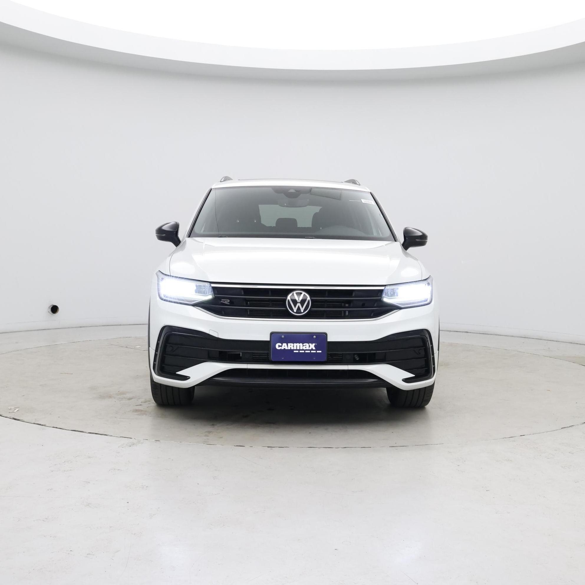 Thumbnail: 2023 Volkswagen Tiguan - 5