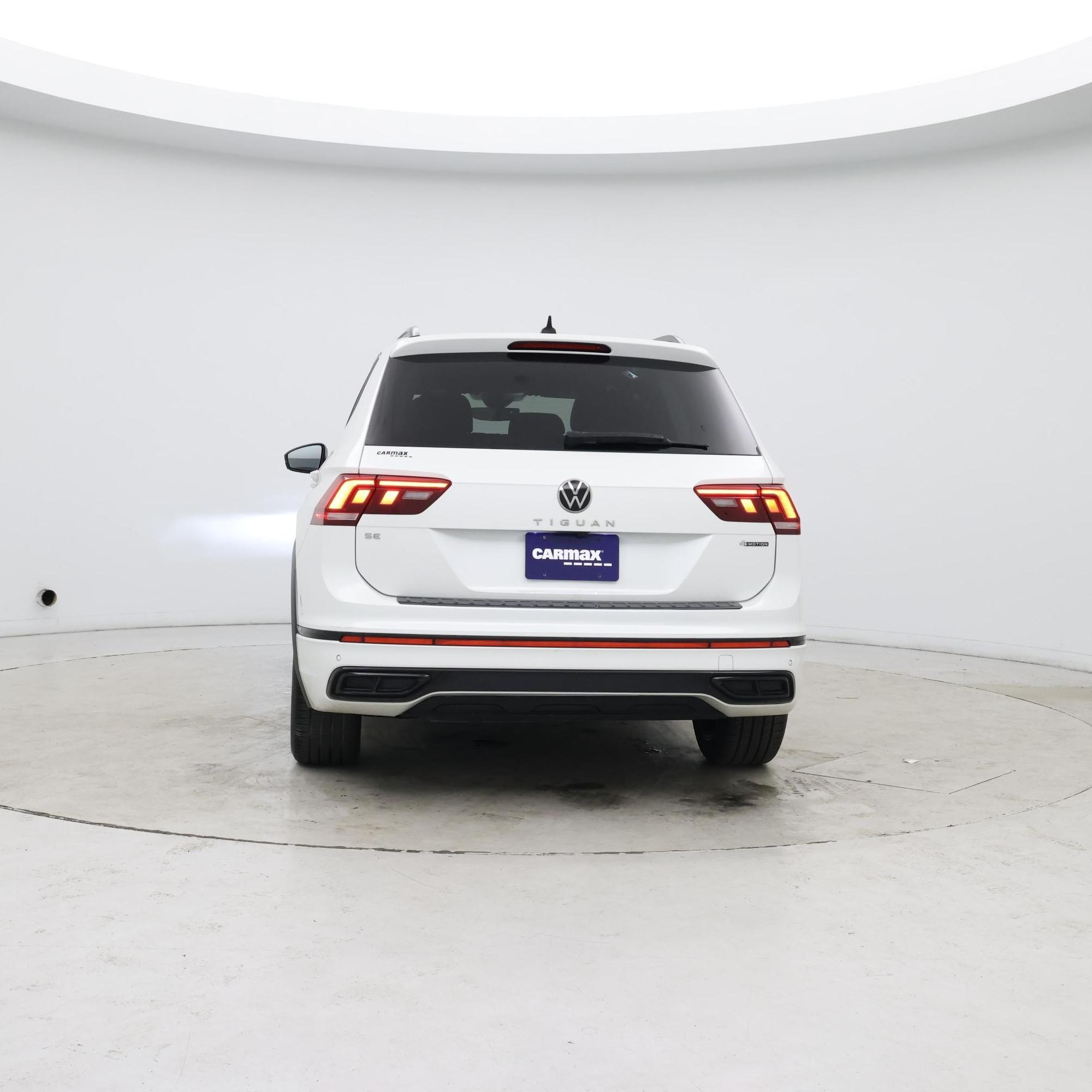 Thumbnail: 2023 Volkswagen Tiguan - 6