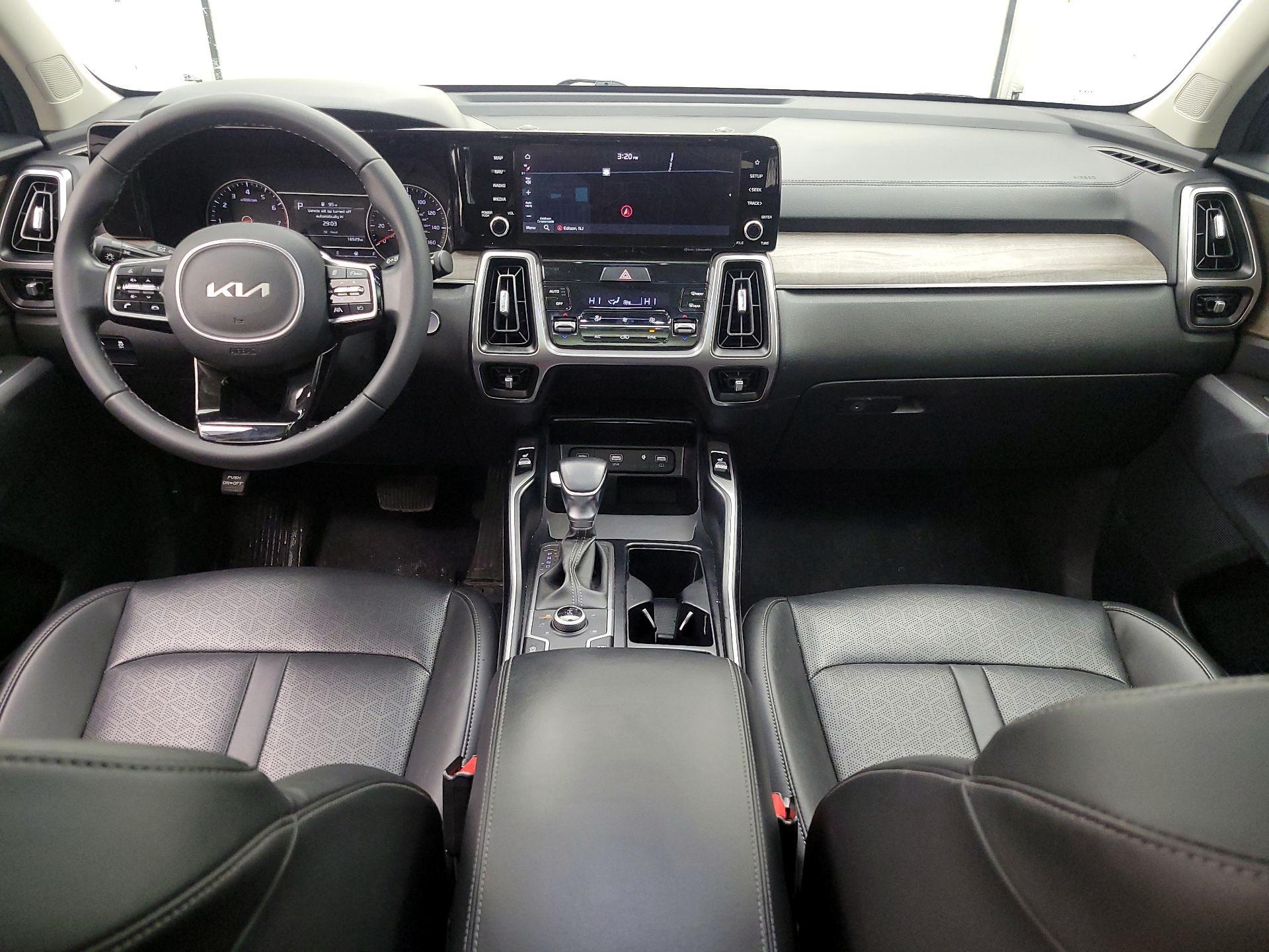 Thumbnail: 2023 Kia Sorento - 9