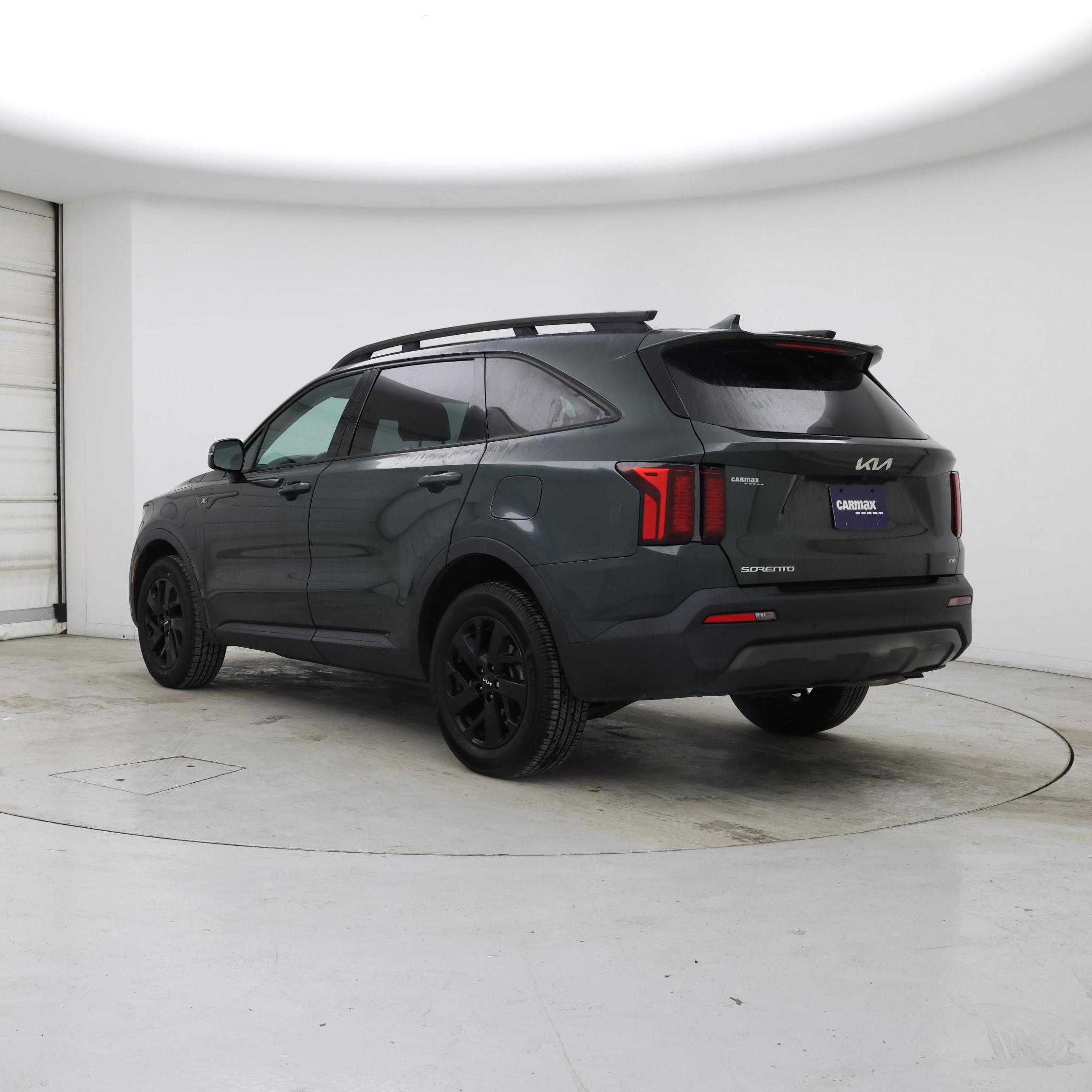 Thumbnail: 2023 Kia Sorento - 2