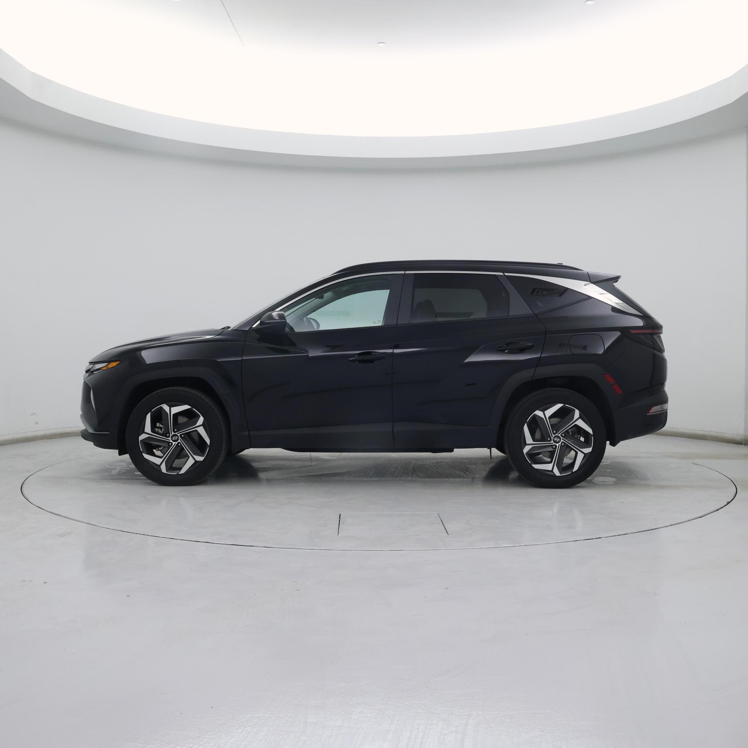 Thumbnail: 2023 Hyundai Tucson - 3