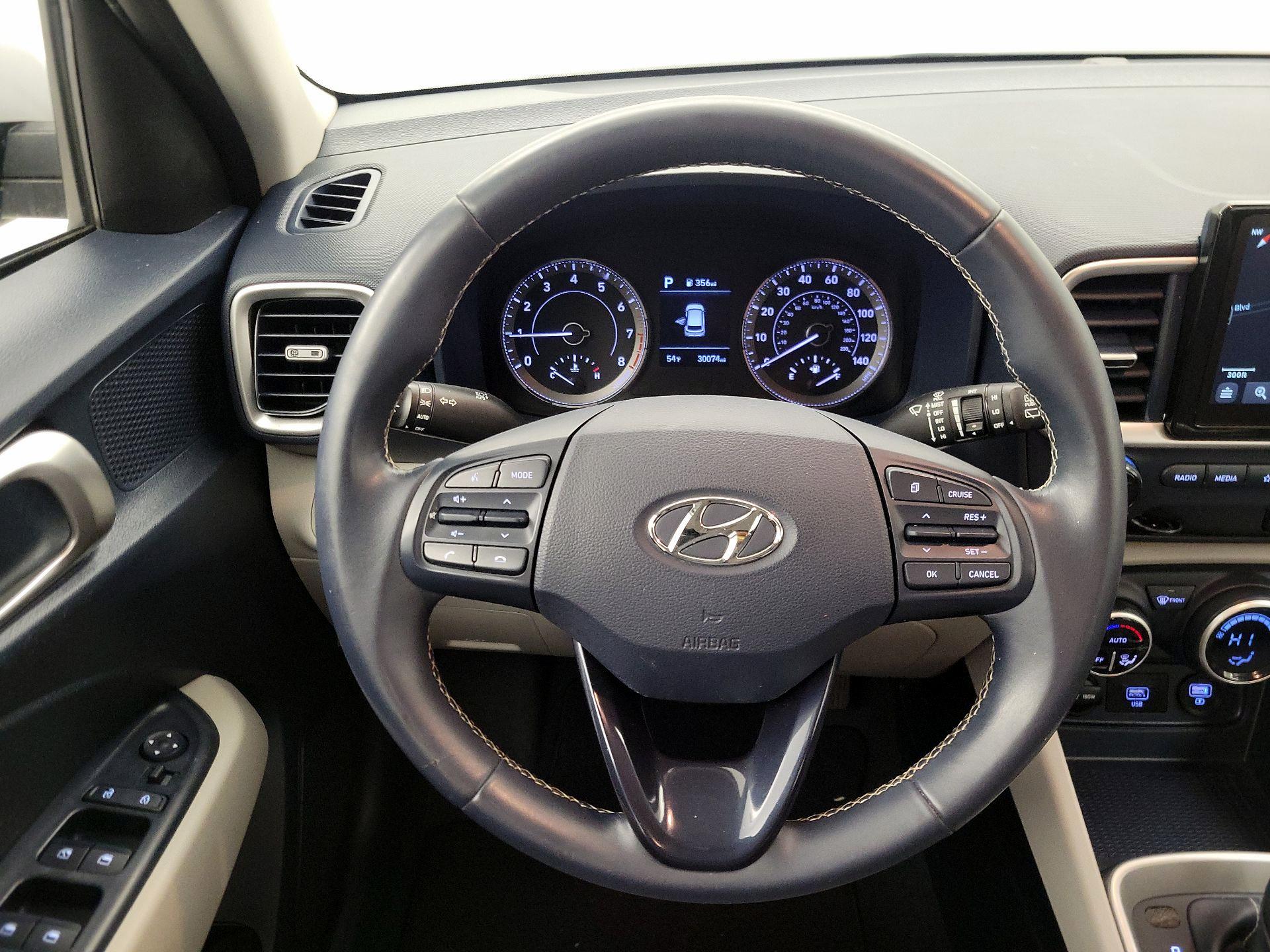 Thumbnail: 2021 Hyundai Venue - 10