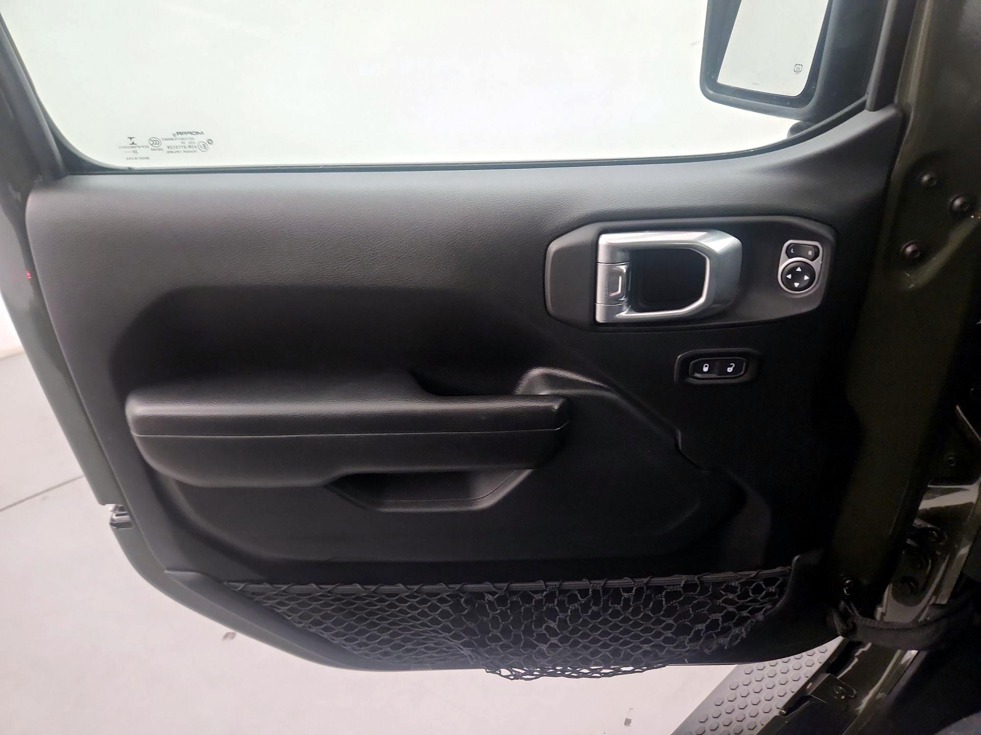 Thumbnail: 2021 Jeep Wrangler - 12