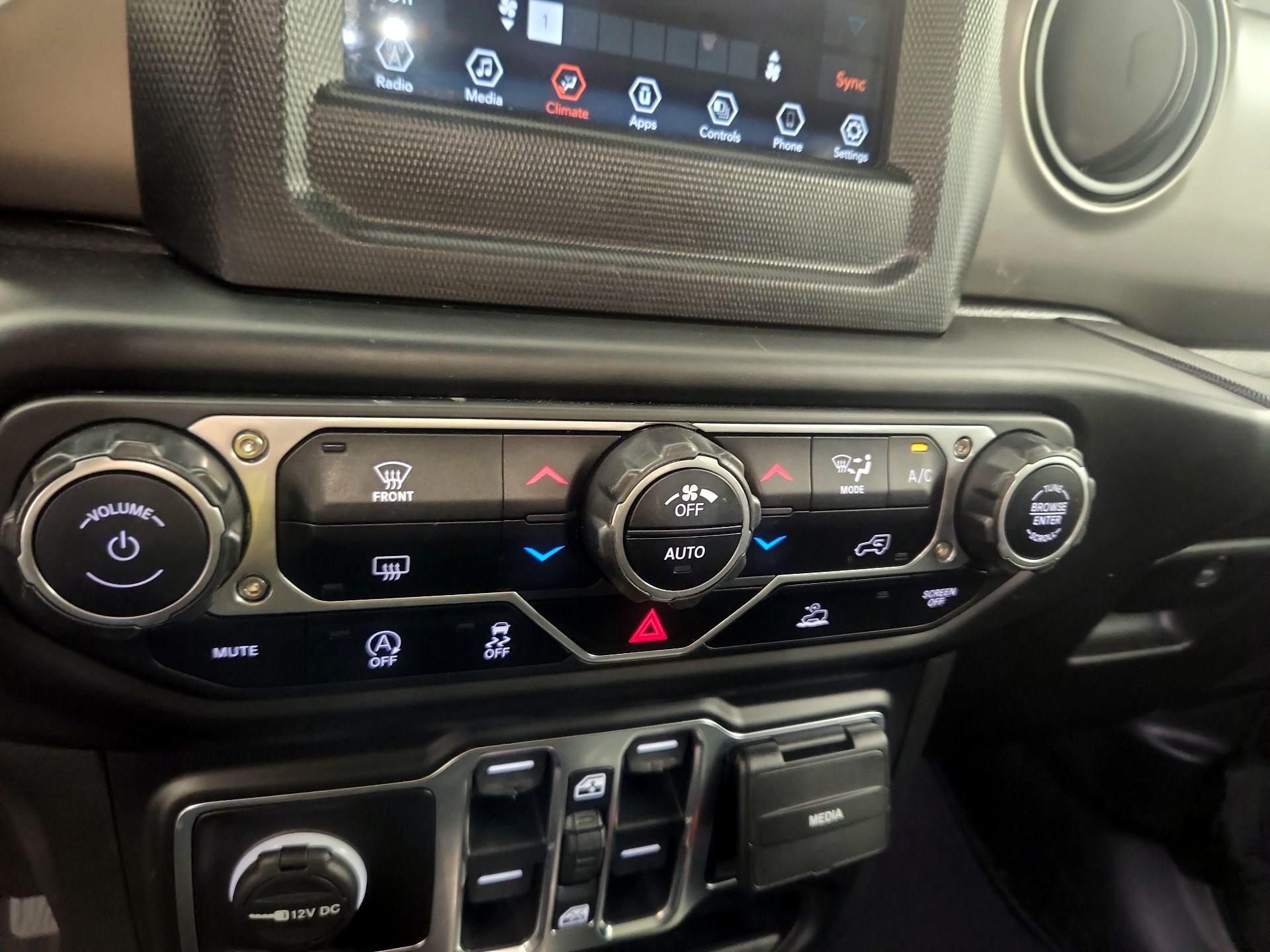 Thumbnail: 2021 Jeep Wrangler - 16