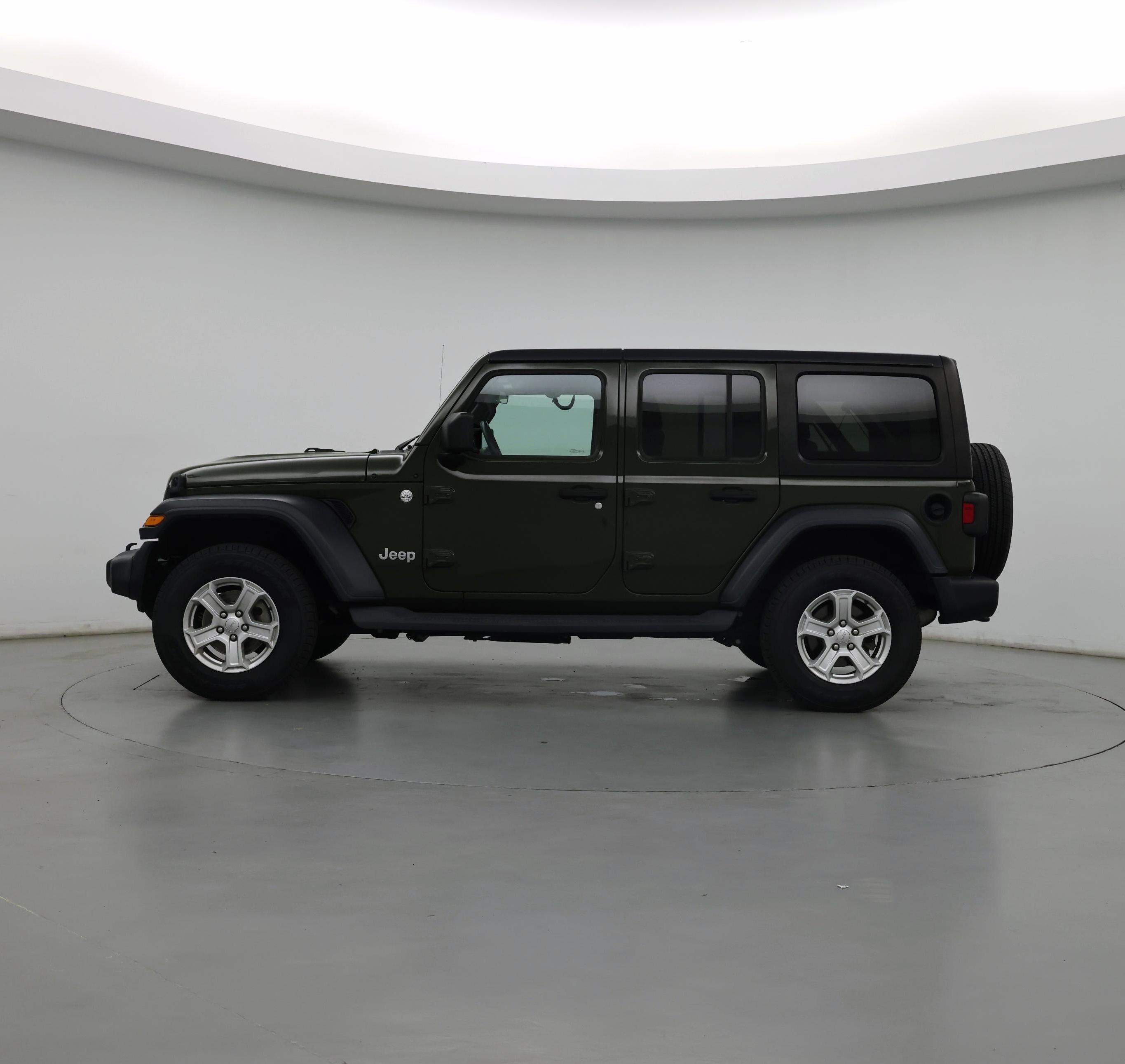 Thumbnail: 2021 Jeep Wrangler - 3