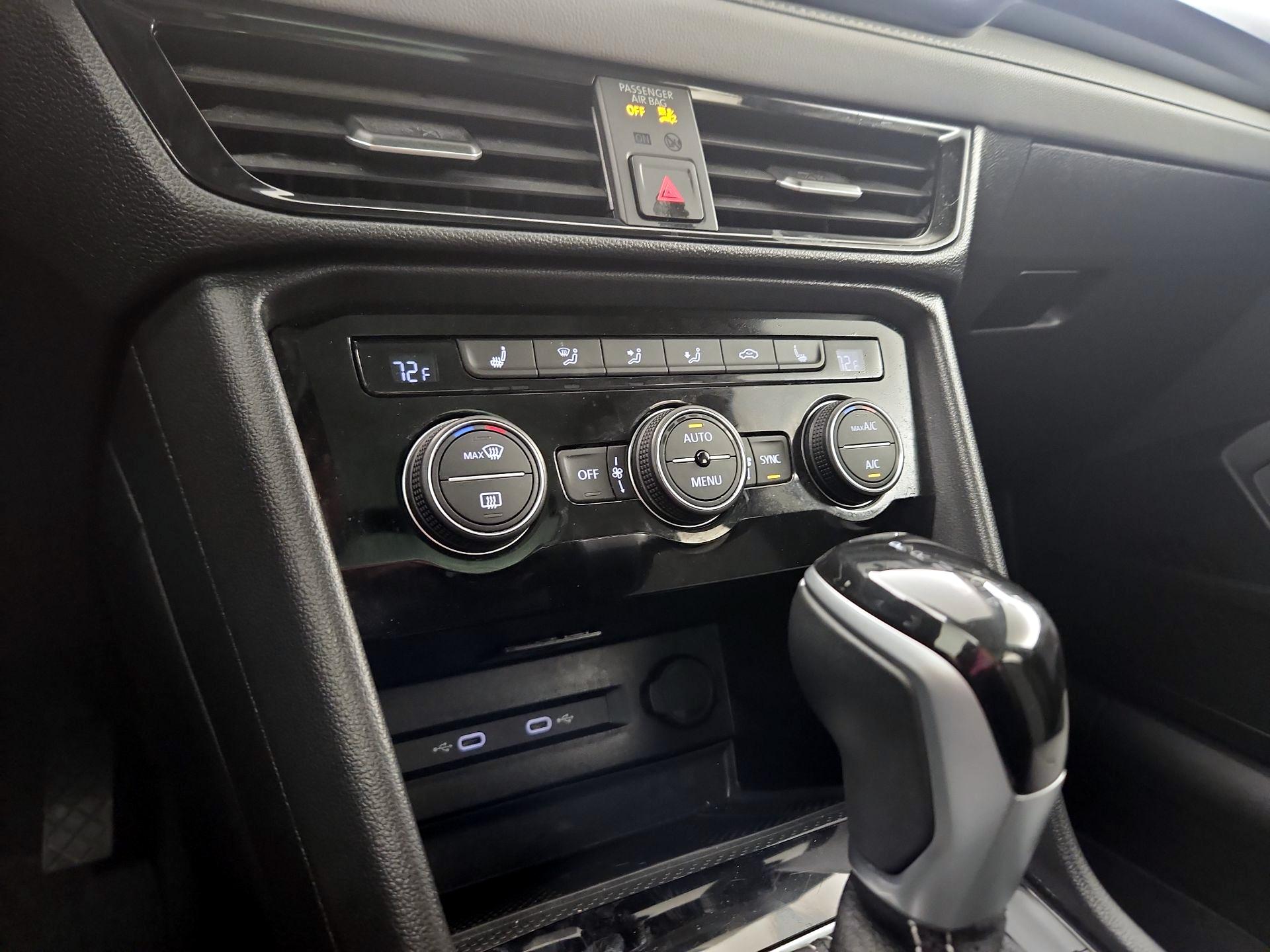 Thumbnail: 2024 Volkswagen Taos - 16