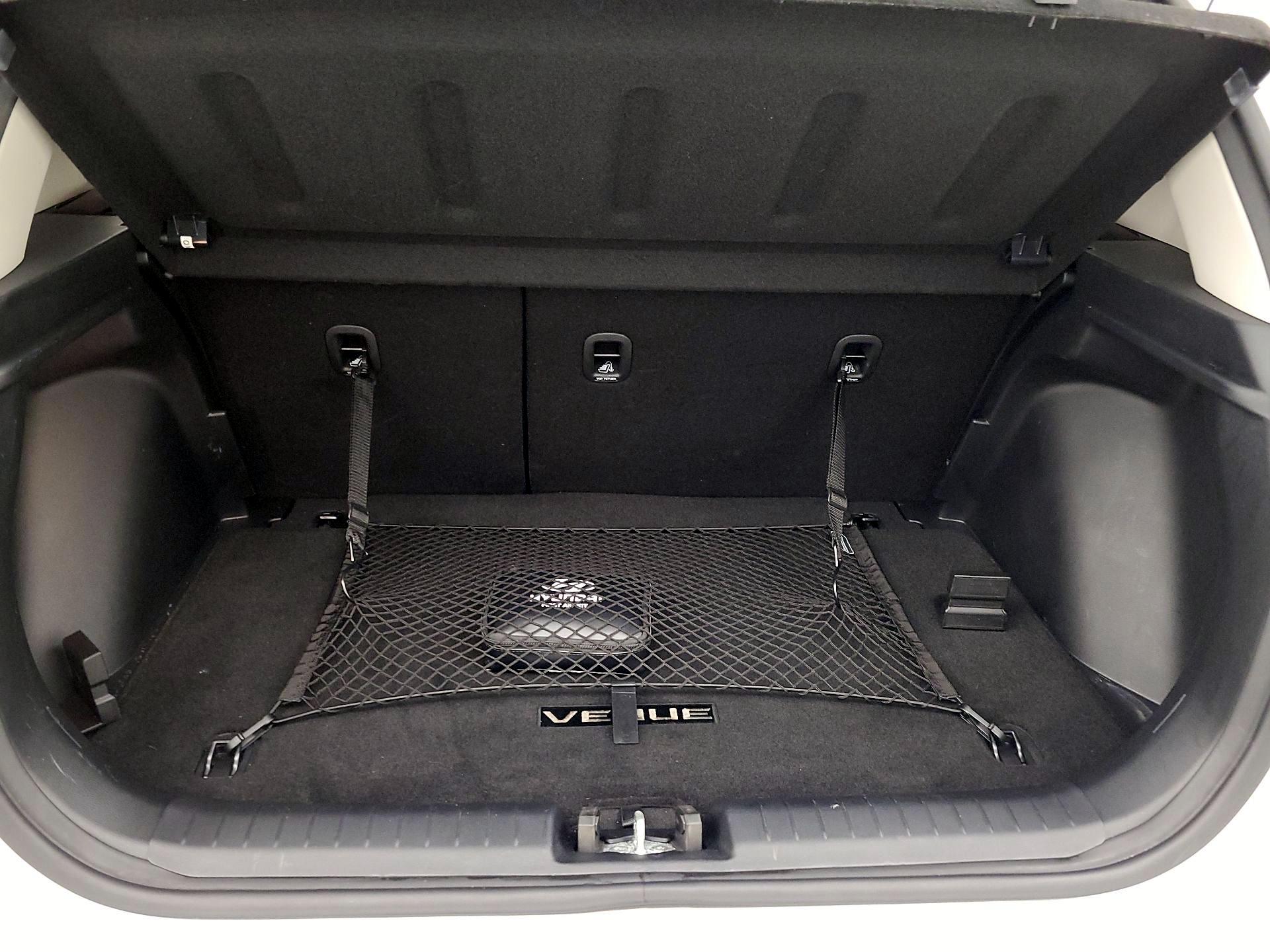 Thumbnail: 2022 Hyundai Venue - 20