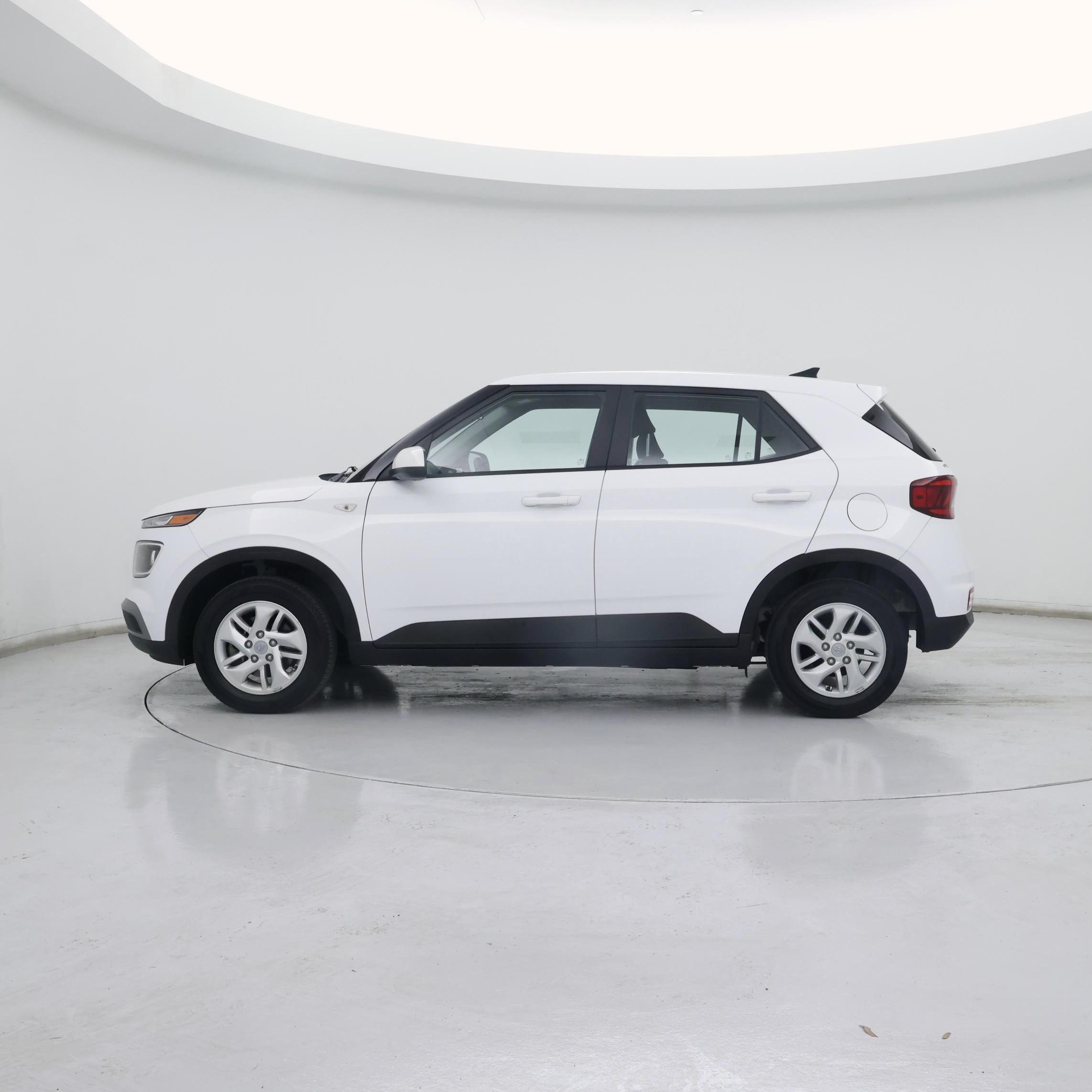 Thumbnail: 2022 Hyundai Venue - 3