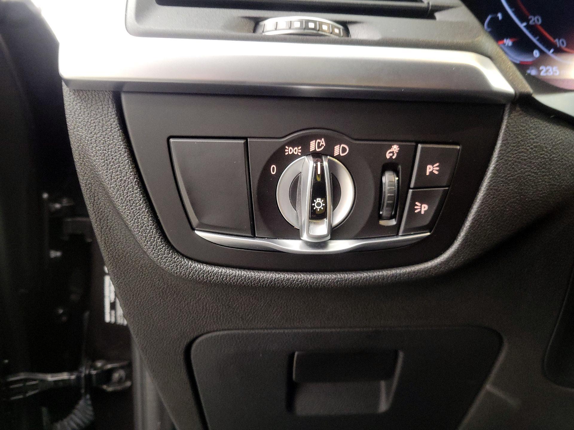 Thumbnail: 2022 BMW X3 - 13