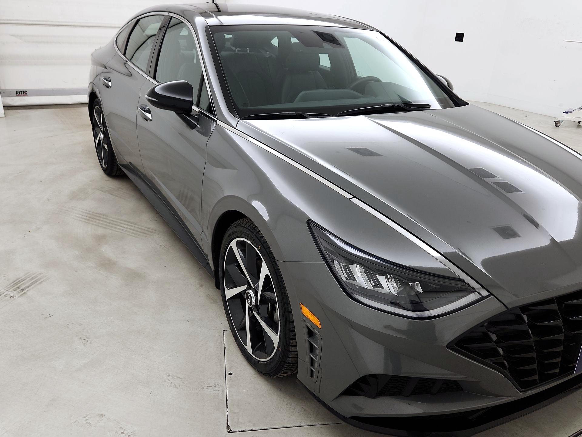 Thumbnail: 2022 Hyundai Sonata - 1