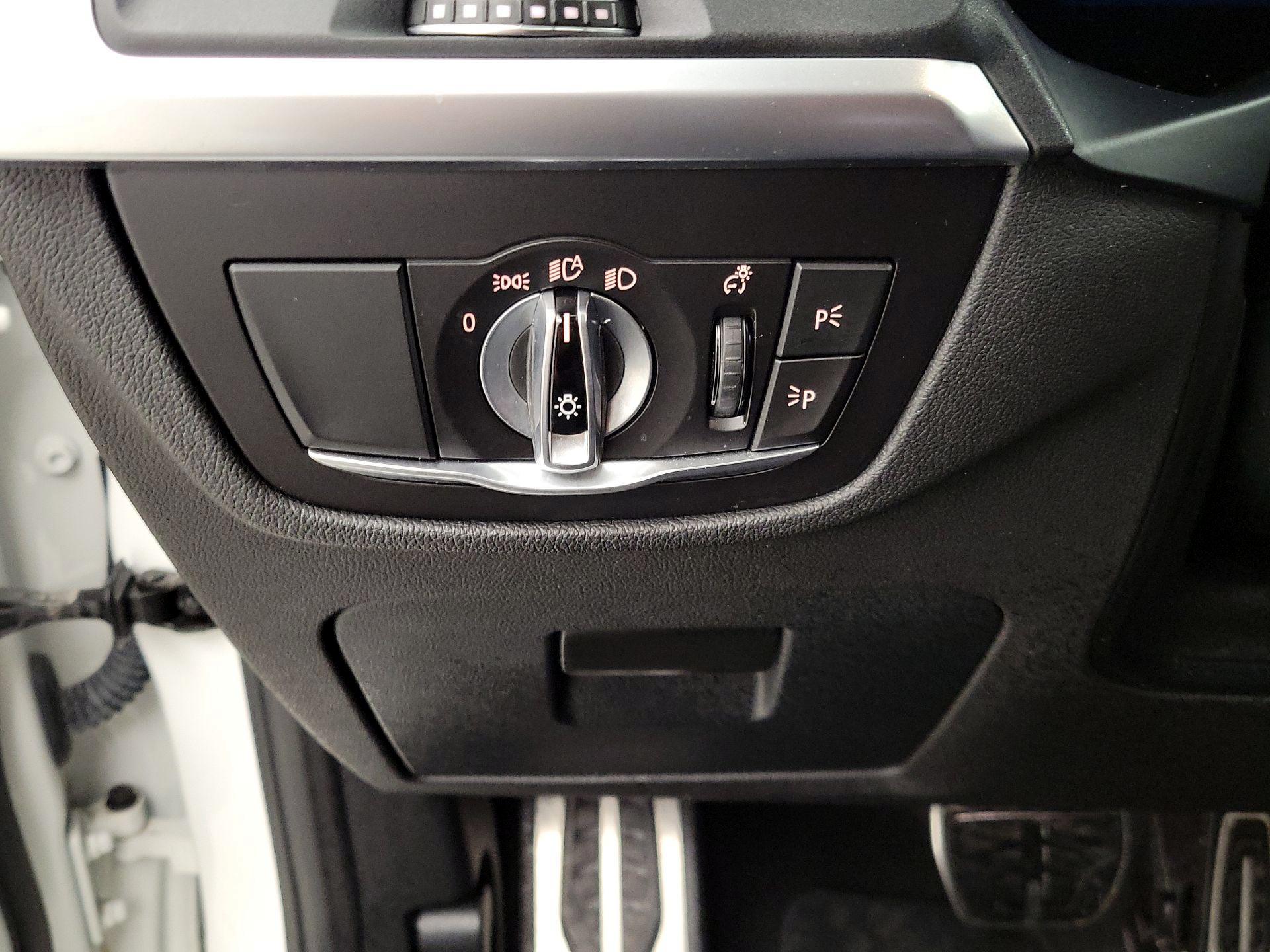 Thumbnail: 2022 BMW X4 - 13