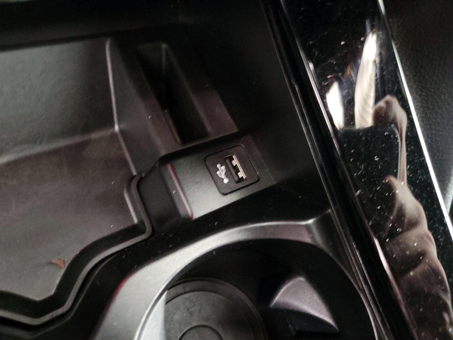 Thumbnail: 2022 BMW X4 - 18