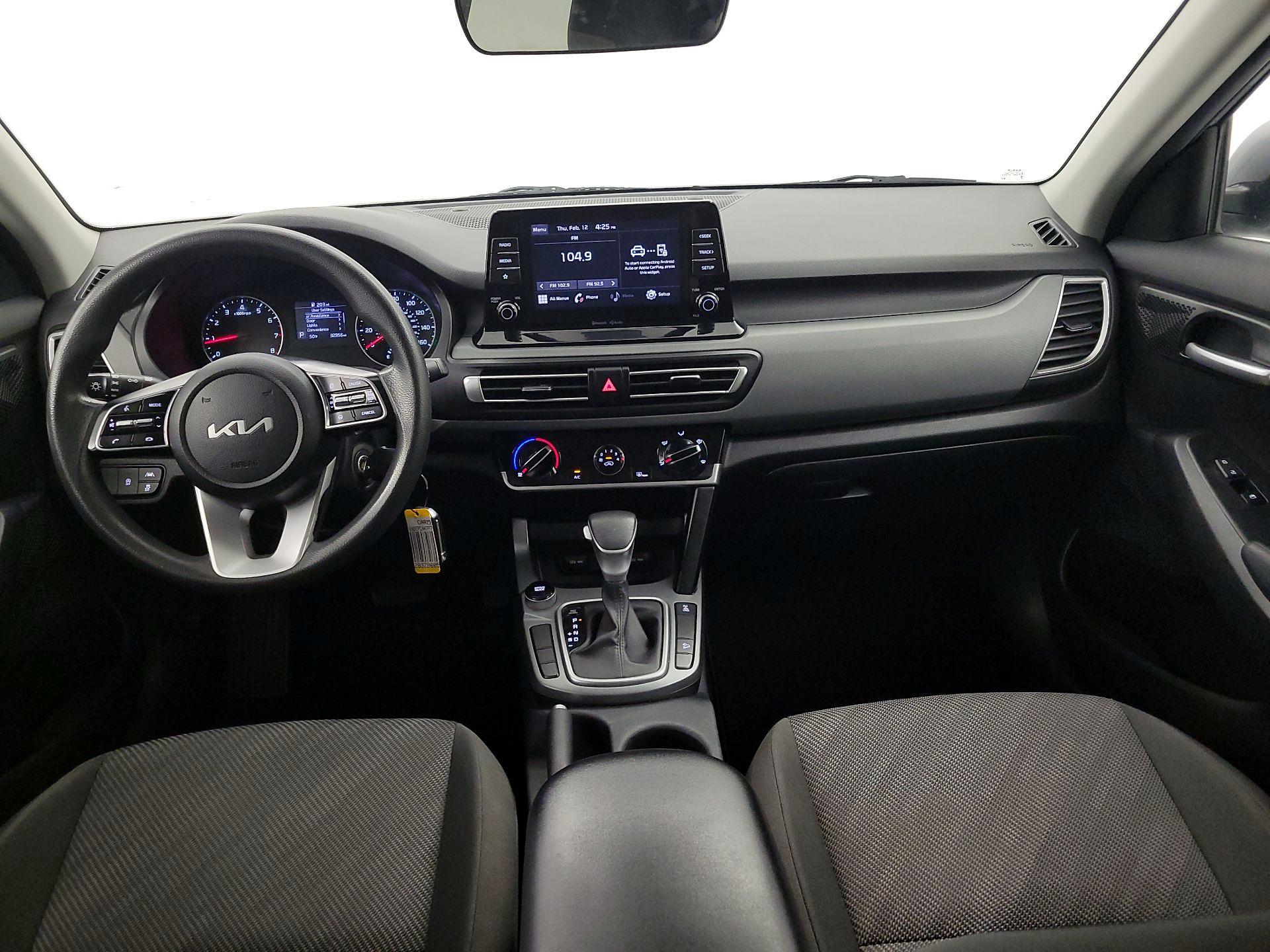 Thumbnail: 2023 Kia Seltos - 9