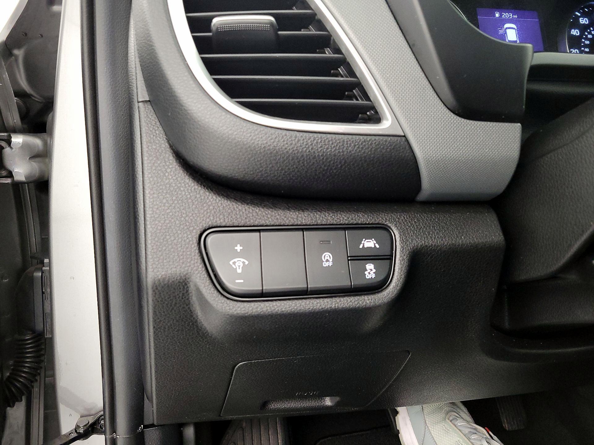 Thumbnail: 2023 Kia Seltos - 13