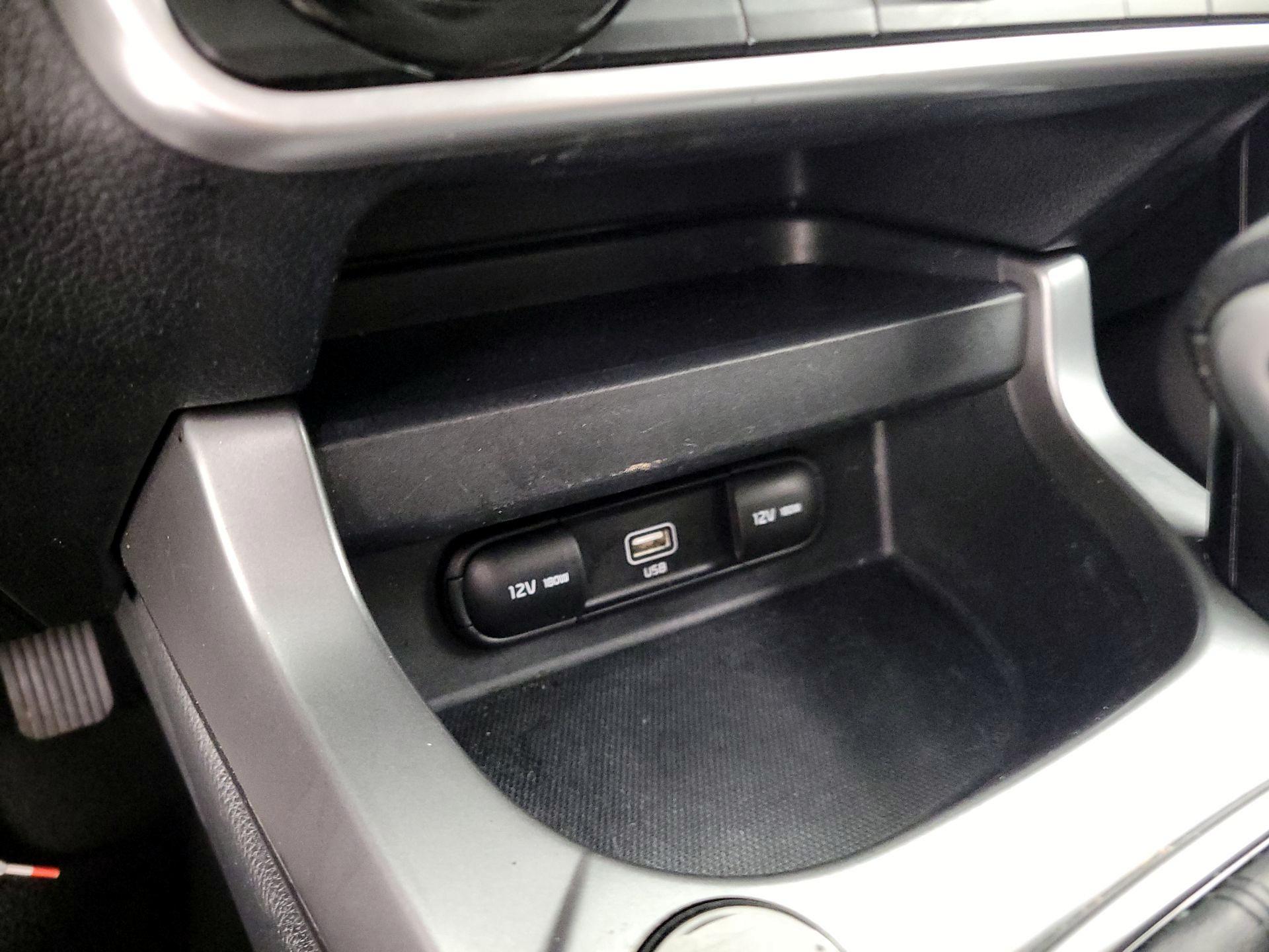 Thumbnail: 2023 Kia Seltos - 18