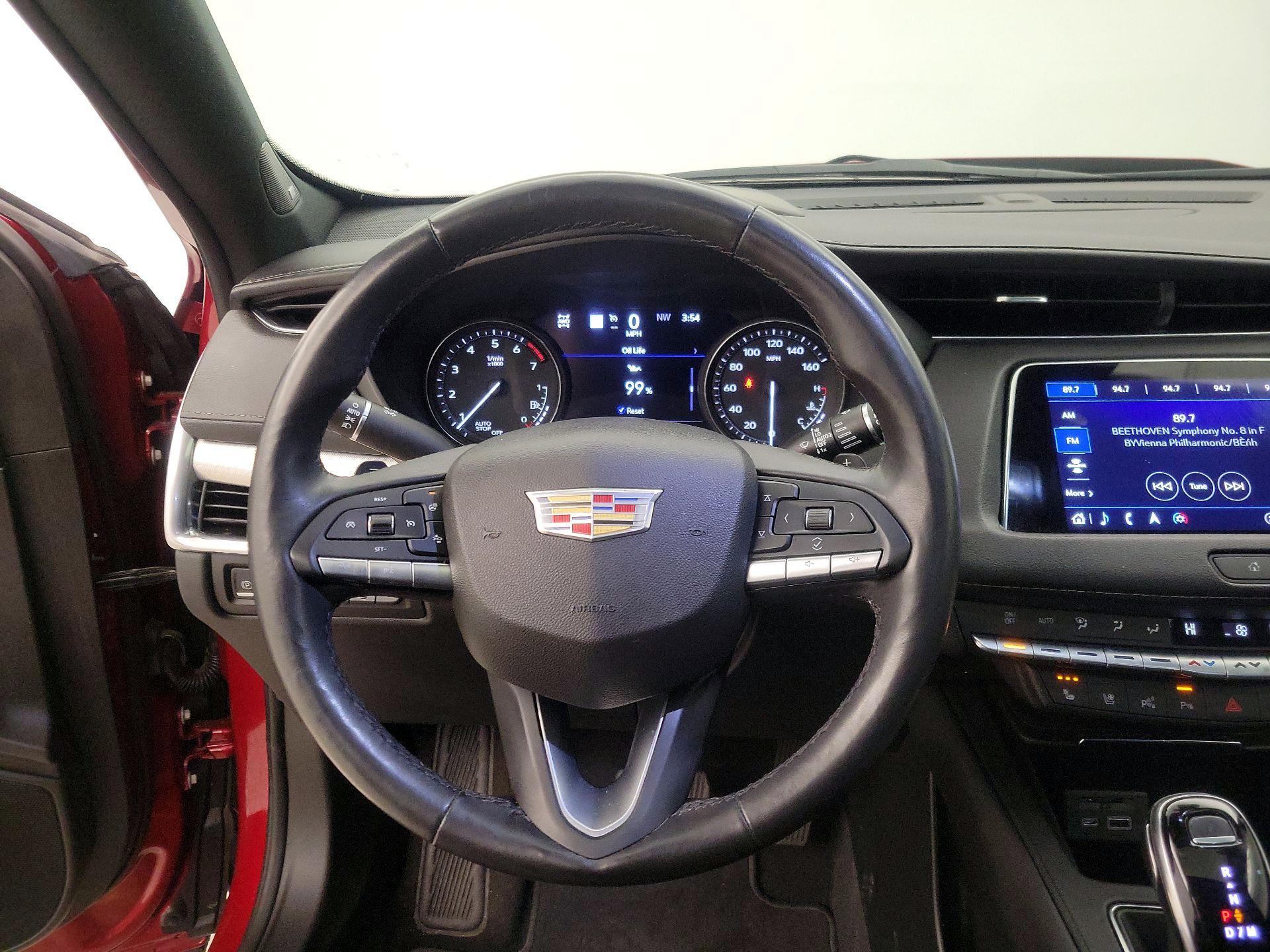 Thumbnail: 2021 Cadillac XT4 - 10