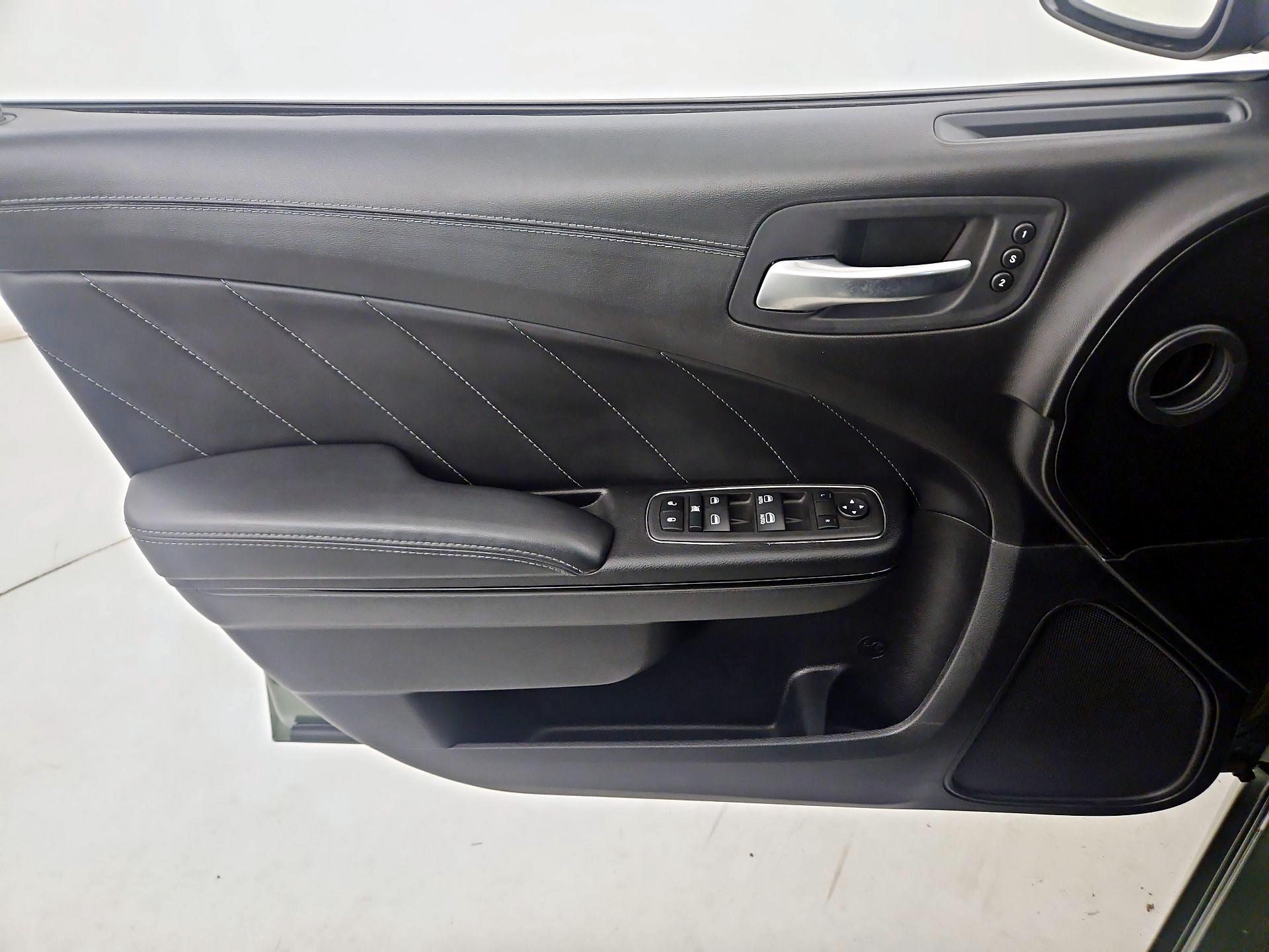 Thumbnail: 2022 Dodge Charger - 12