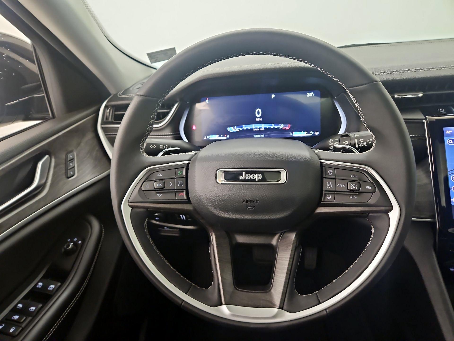 Thumbnail: 2023 Jeep Grand Cherokee L - 10